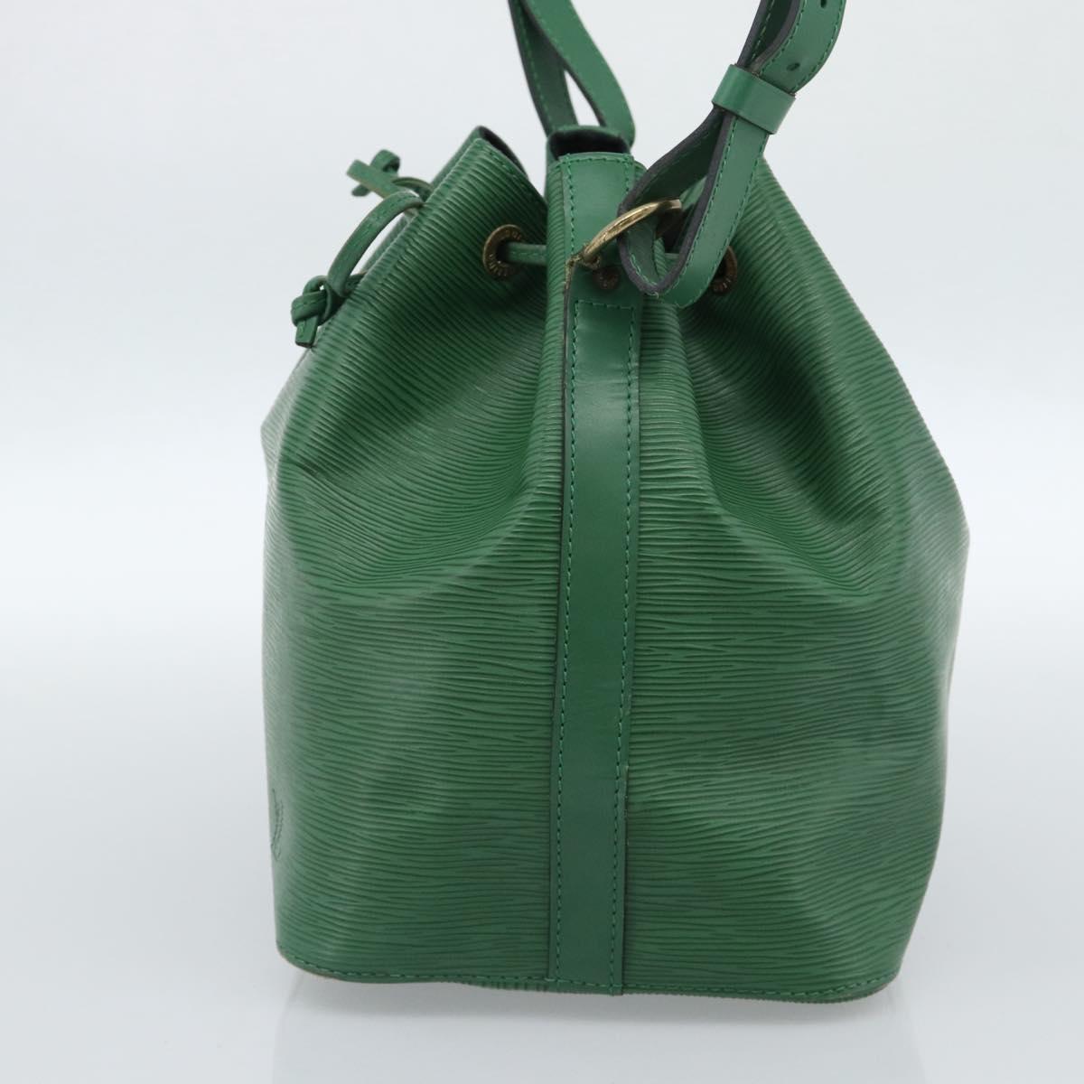 LOUIS VUITTON Epi Petit Noe Shoulder Bag Green M44104 LV Auth 184957A
