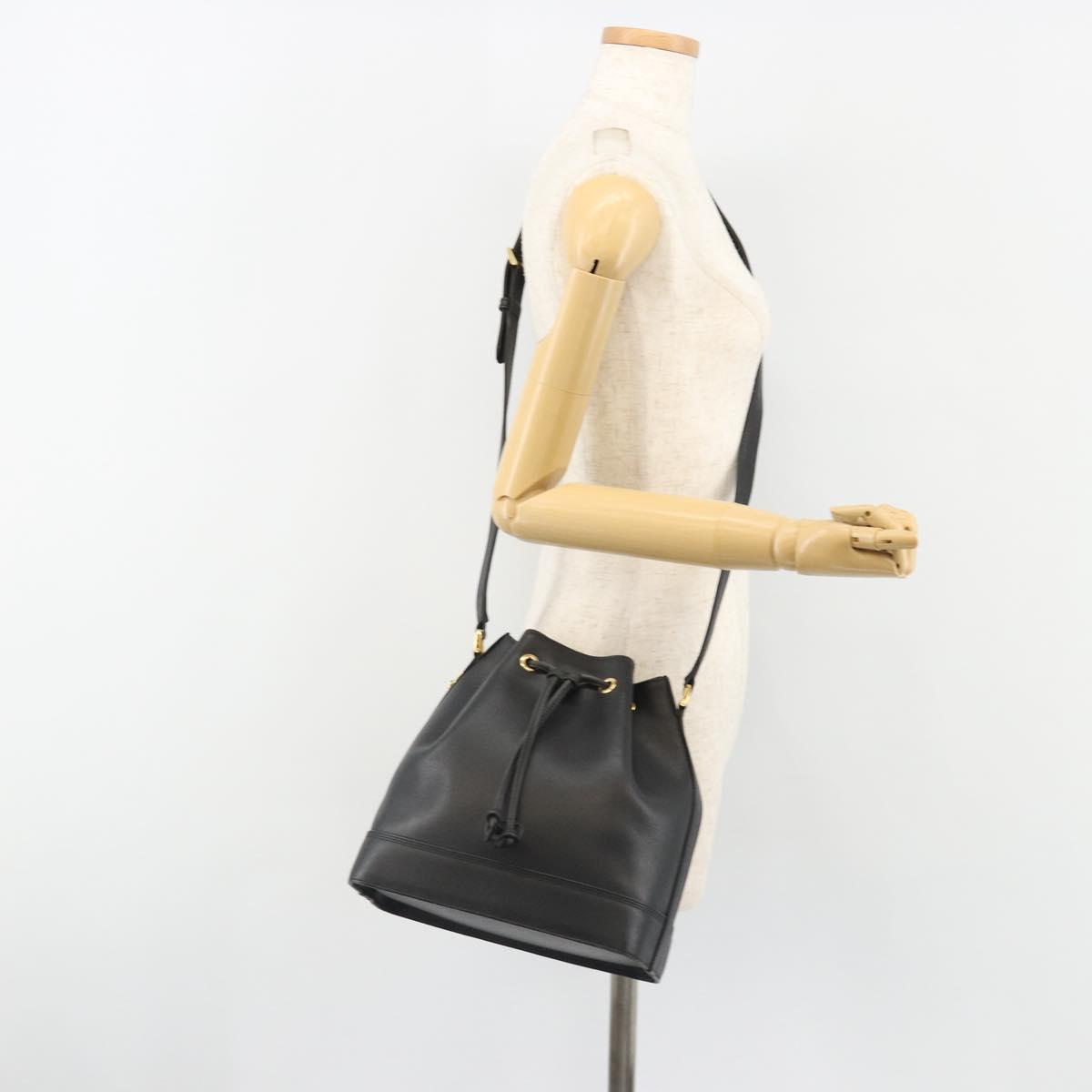 VALENTINO Purse Shoulder Bag Leather Black Gold Auth 185143