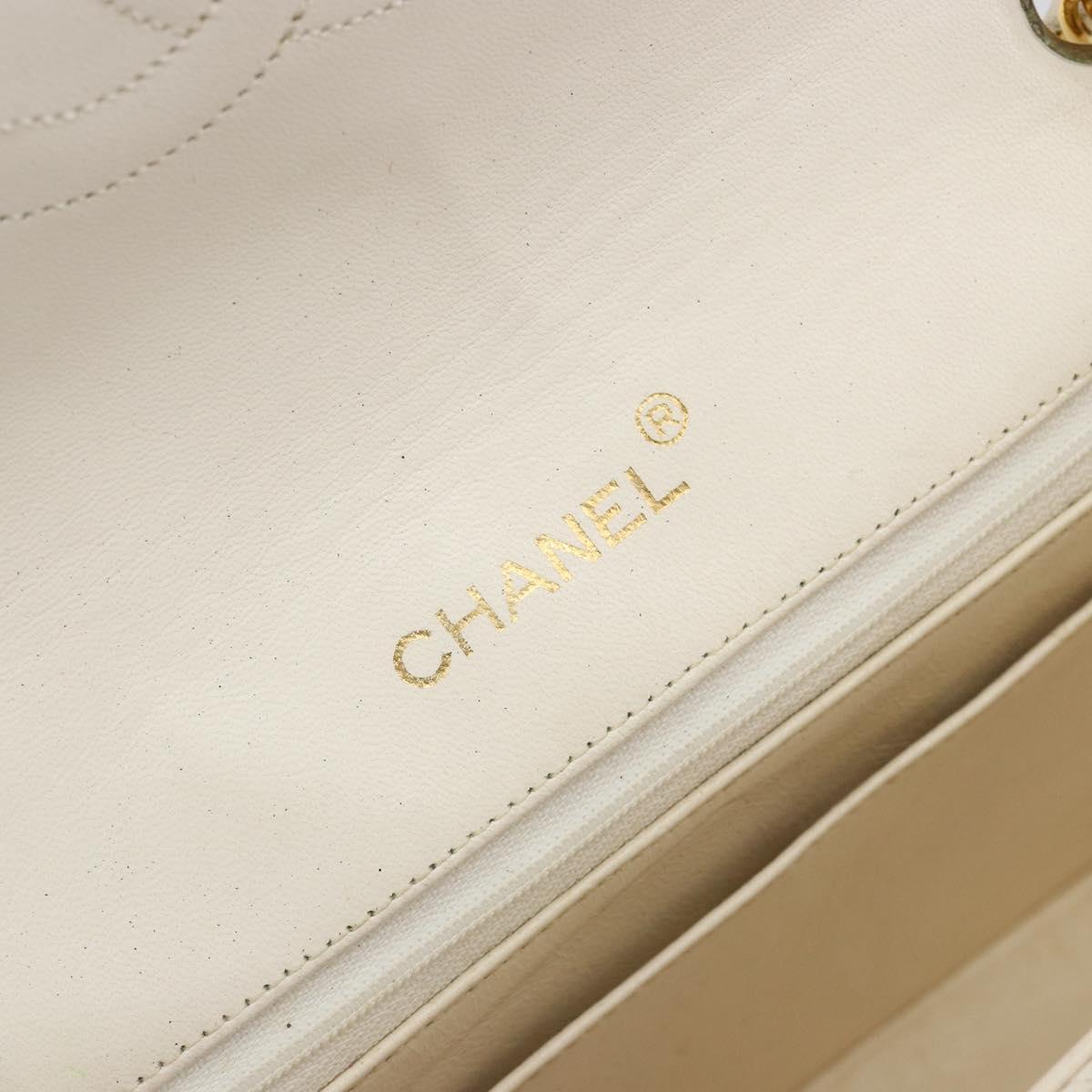 CHANEL Matelasse Chain Shoulder Bag Leather White Gold CC Auth 185193A
