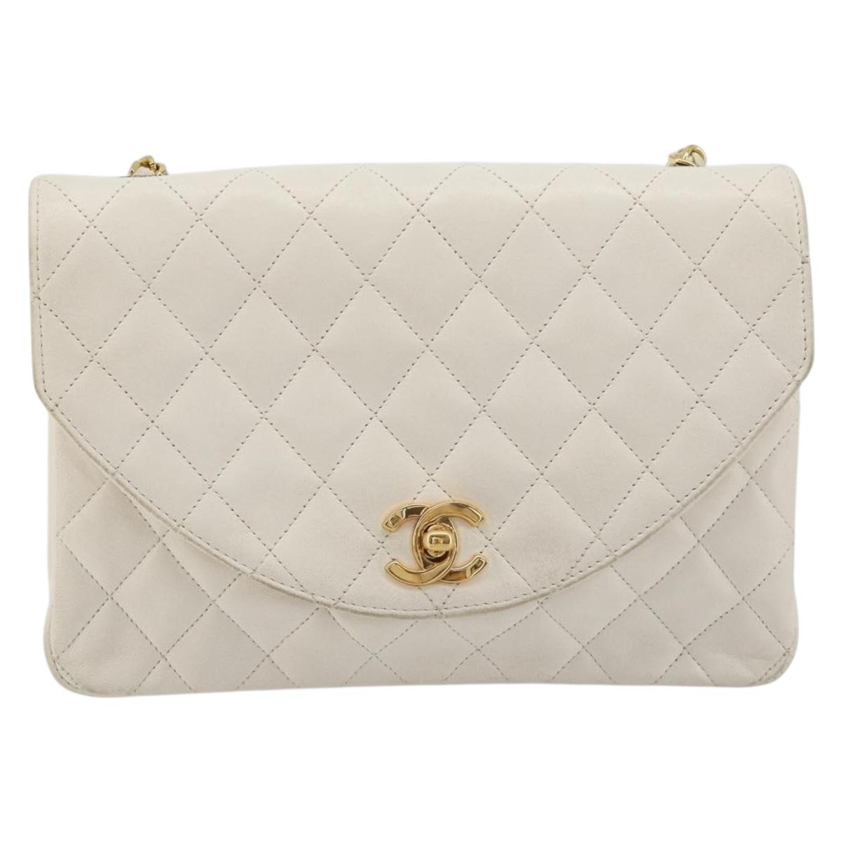 CHANEL Matelasse Chain Shoulder Bag Leather White Gold CC Auth 185193A