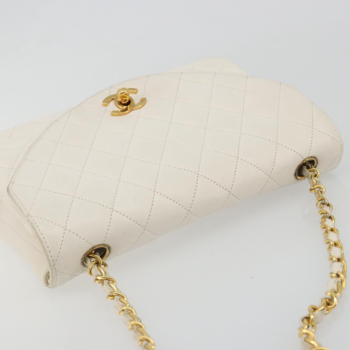 CHANEL Matelasse Chain Shoulder Bag Leather White Gold CC Auth 185193A