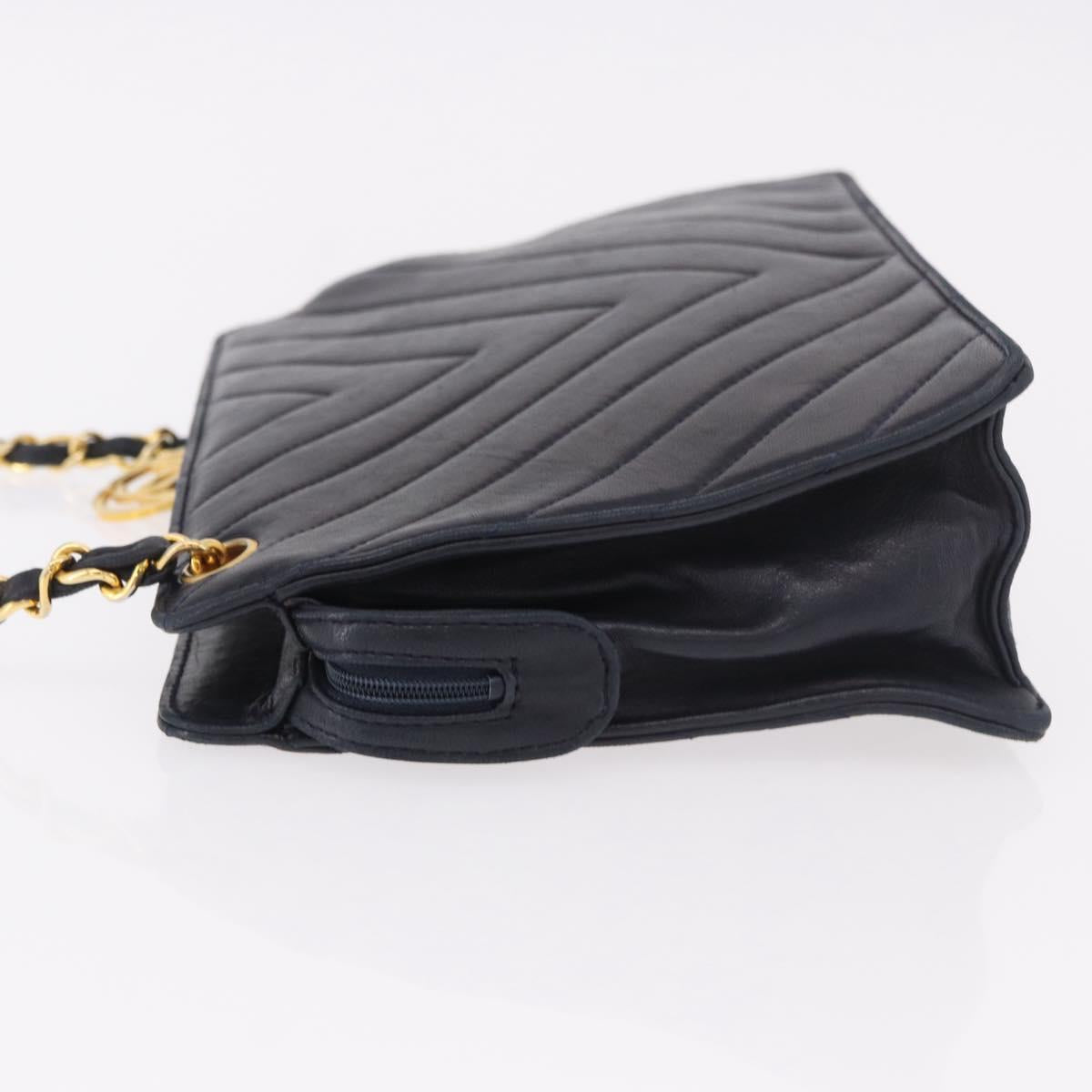 CHANEL V Stitch Chain Shoulder Bag Lamb Skin Navy Gold CC Auth 185203V