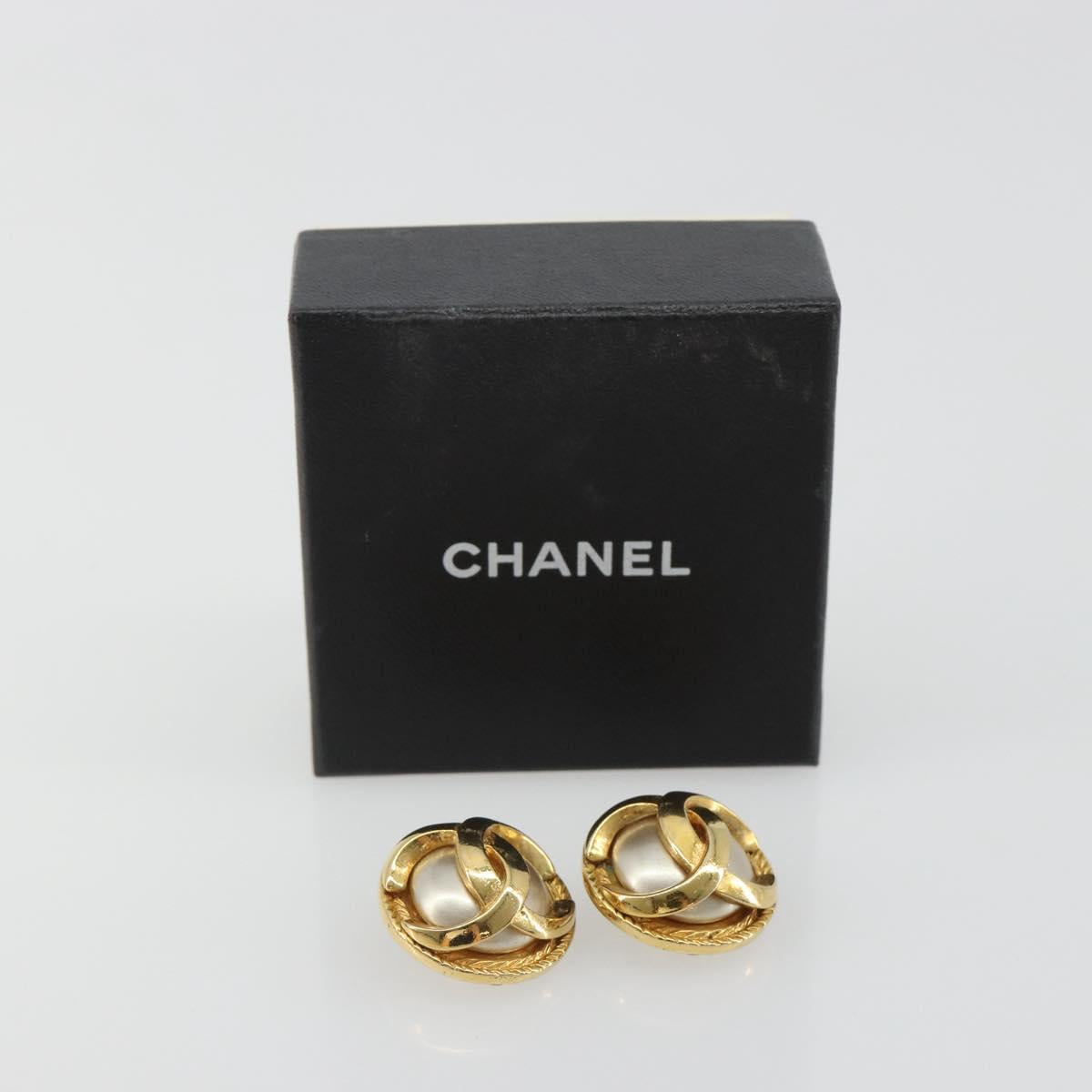 CHANEL Earring metal Gold Tone CC Auth 185222V