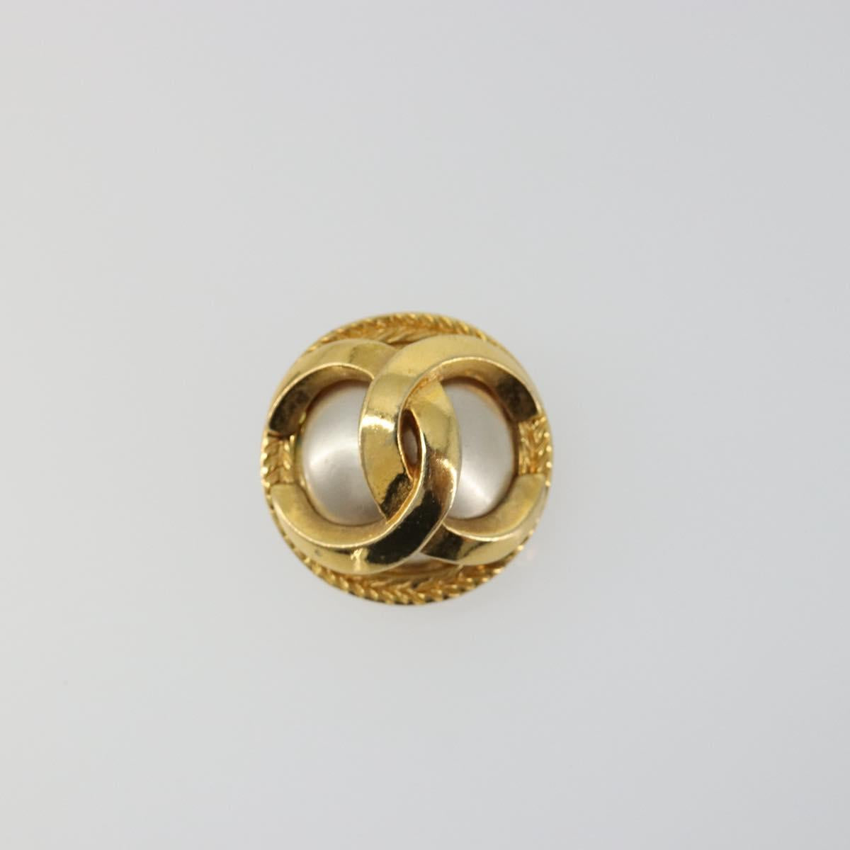 CHANEL Earring metal Gold Tone CC Auth 185222V