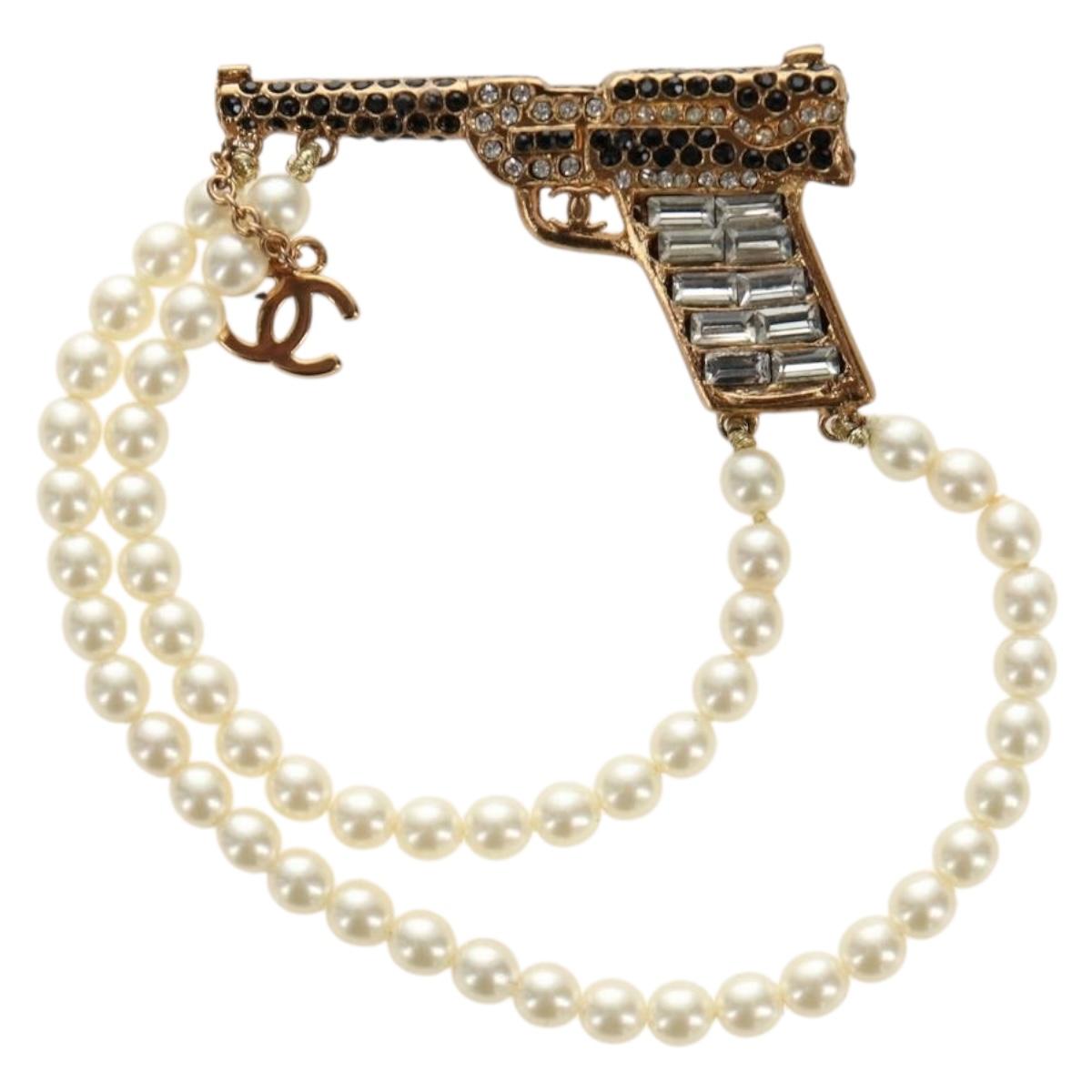 CHANEL Brooch metal Gold Tone CC Auth 185416SM
