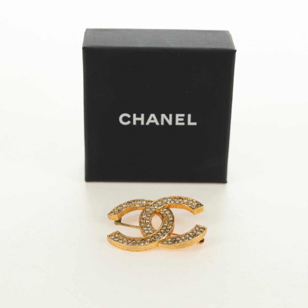 CHANEL COCO Mark Brooch metal Gold Tone CC Auth 185473V