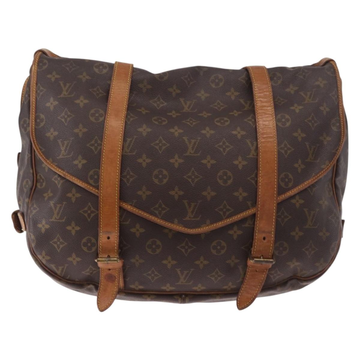 LOUIS VUITTON Monogram Saumur 43 Shoulder Bag M42252 LV Auth 185526