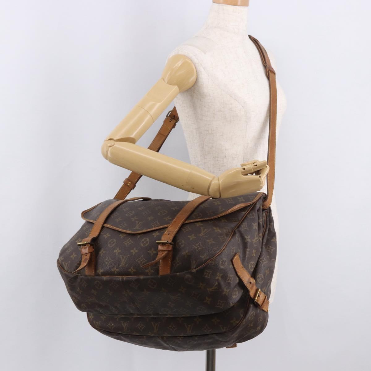 LOUIS VUITTON Monogram Saumur 43 Shoulder Bag M42252 LV Auth 185526