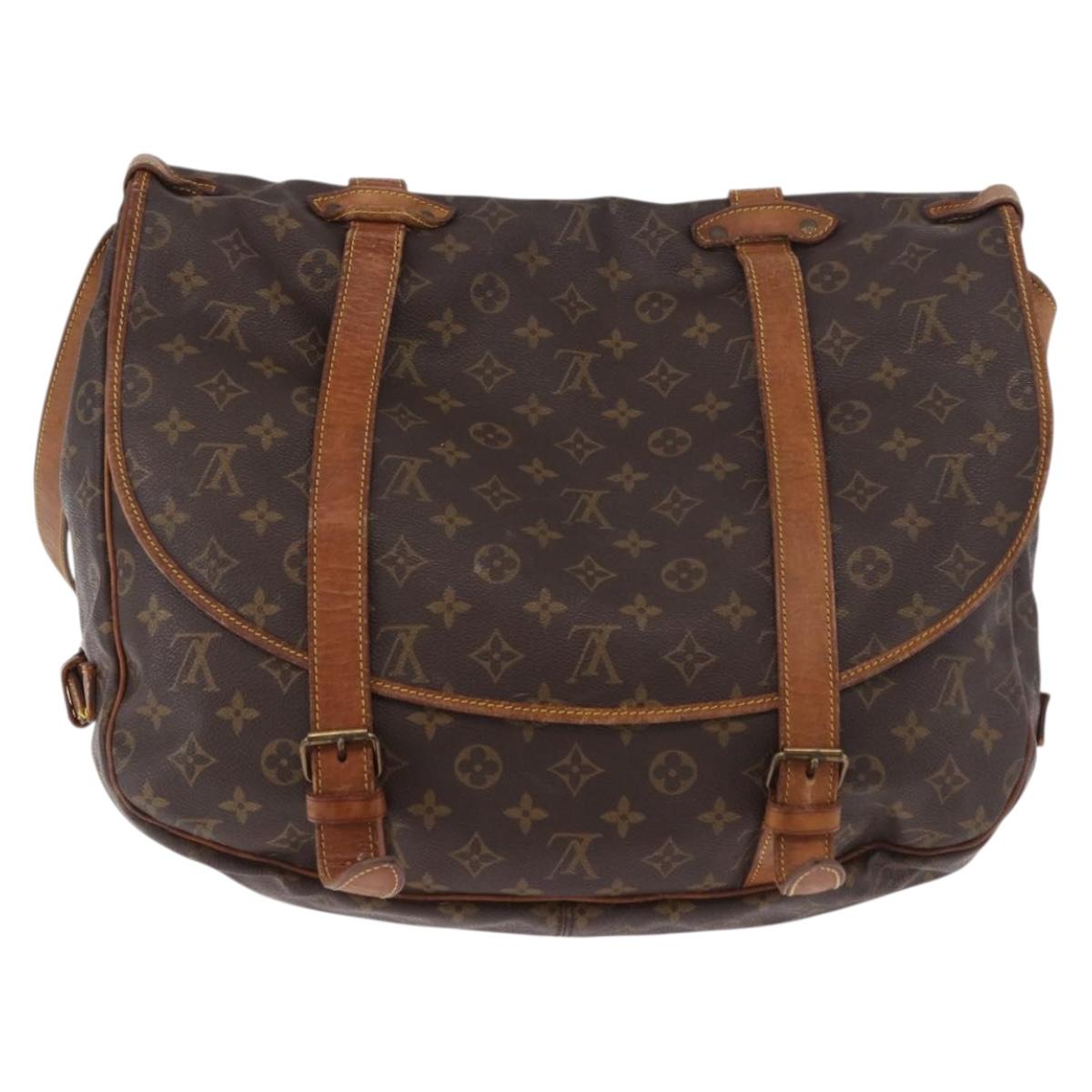 LOUIS VUITTON Monogram Saumur 43 Shoulder Bag M42252 LV Auth 185526