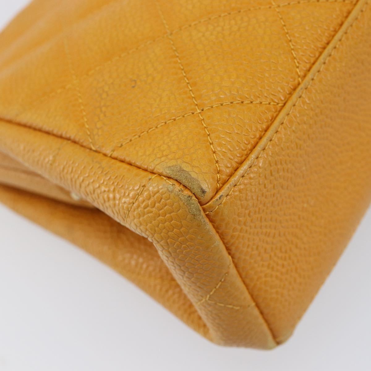 CHANEL Matelasse Chain Shoulder Bag Caviar Skin Yellow Gold CC Auth 185743