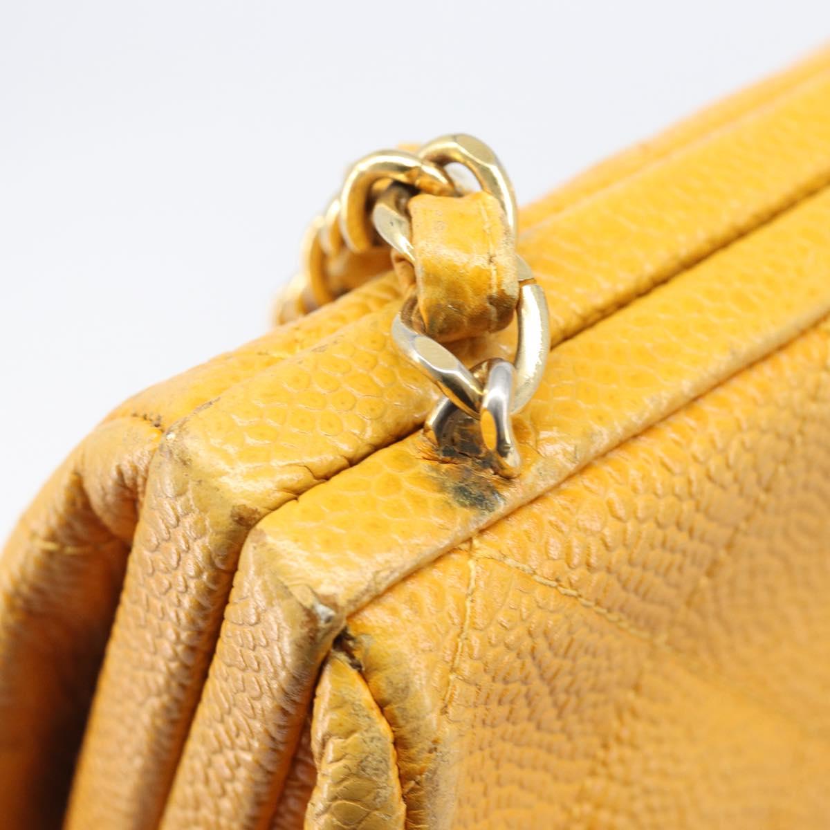 CHANEL Matelasse Chain Shoulder Bag Caviar Skin Yellow Gold CC Auth 185743