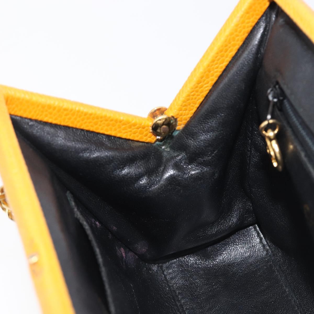 CHANEL Matelasse Chain Shoulder Bag Caviar Skin Yellow Gold CC Auth 185743