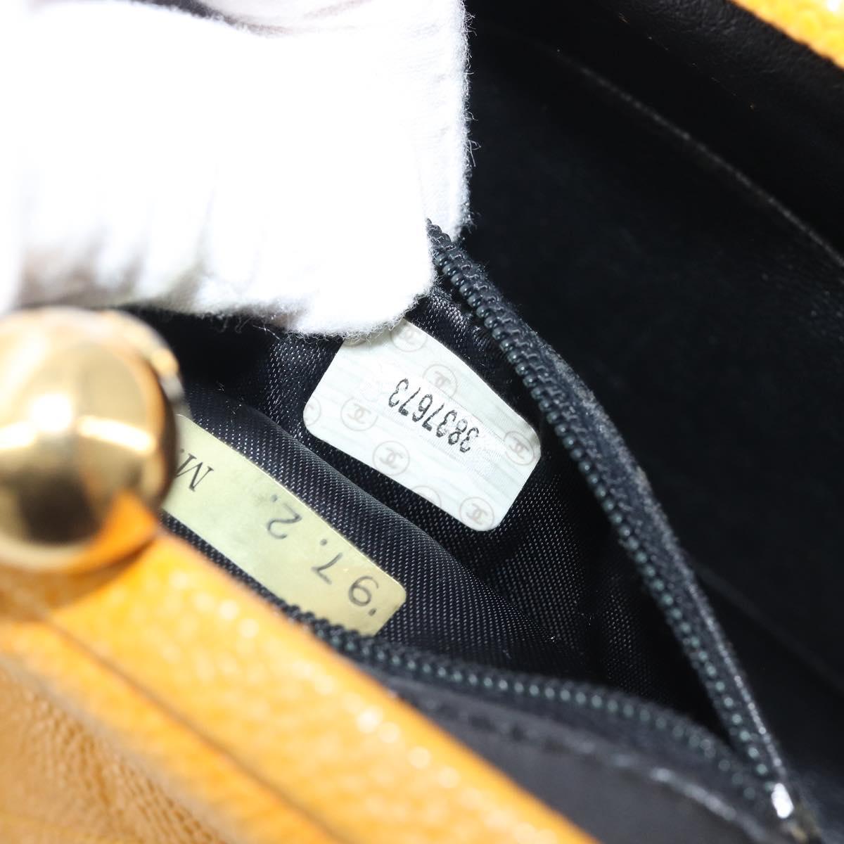 CHANEL Matelasse Chain Shoulder Bag Caviar Skin Yellow Gold CC Auth 185743