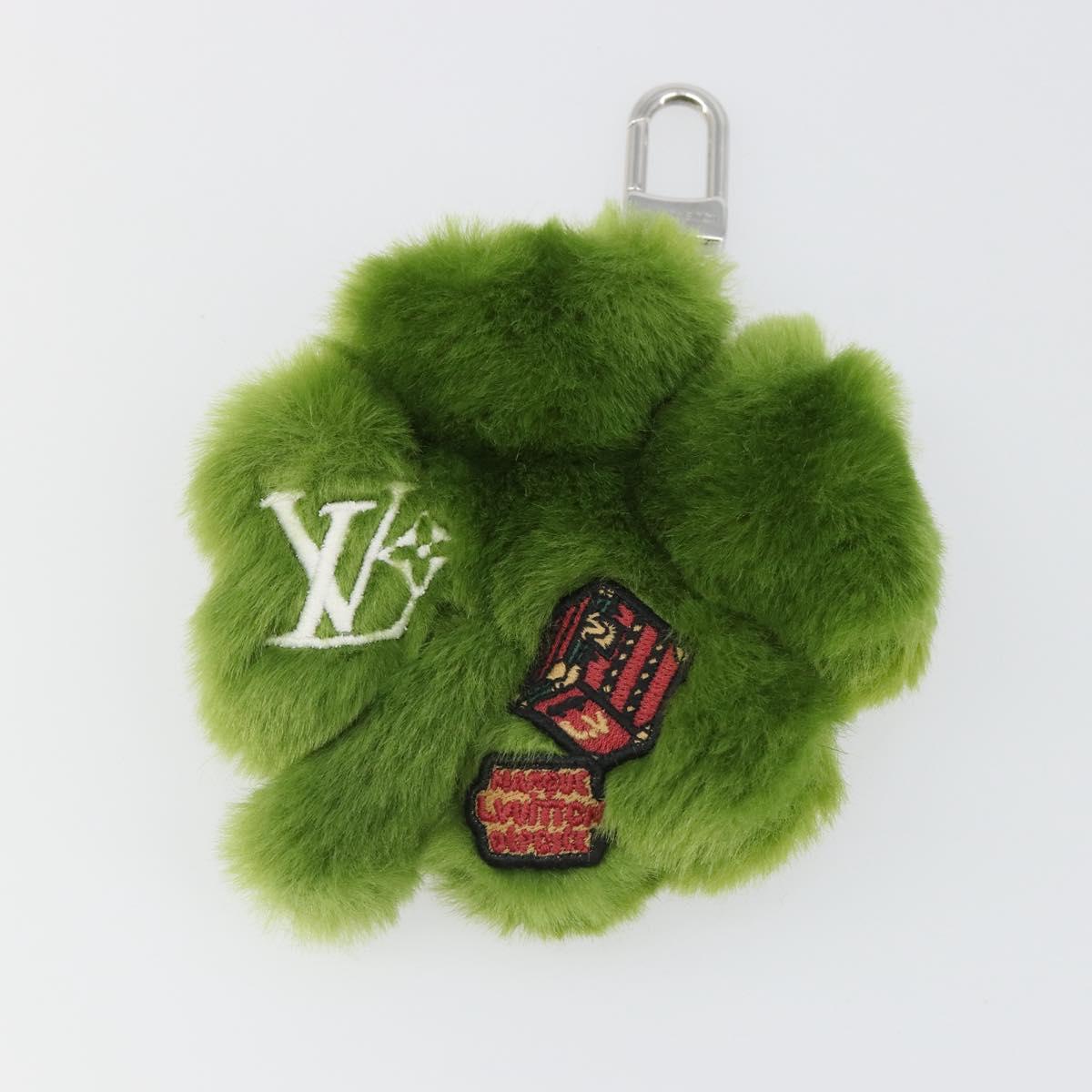 LOUIS VUITTON LV Lucky Trefoil Bag Charm Velvet Green M03170 LV Auth 185780M