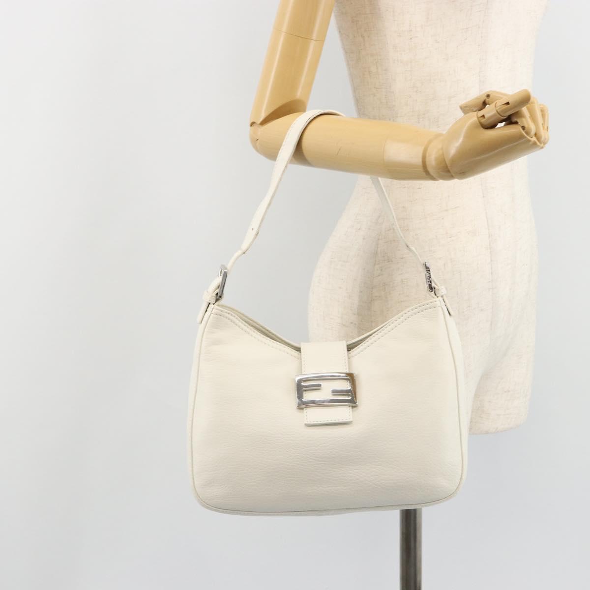FENDI Mamma Baguette Shoulder Bag Leather White Silver Auth 185820M