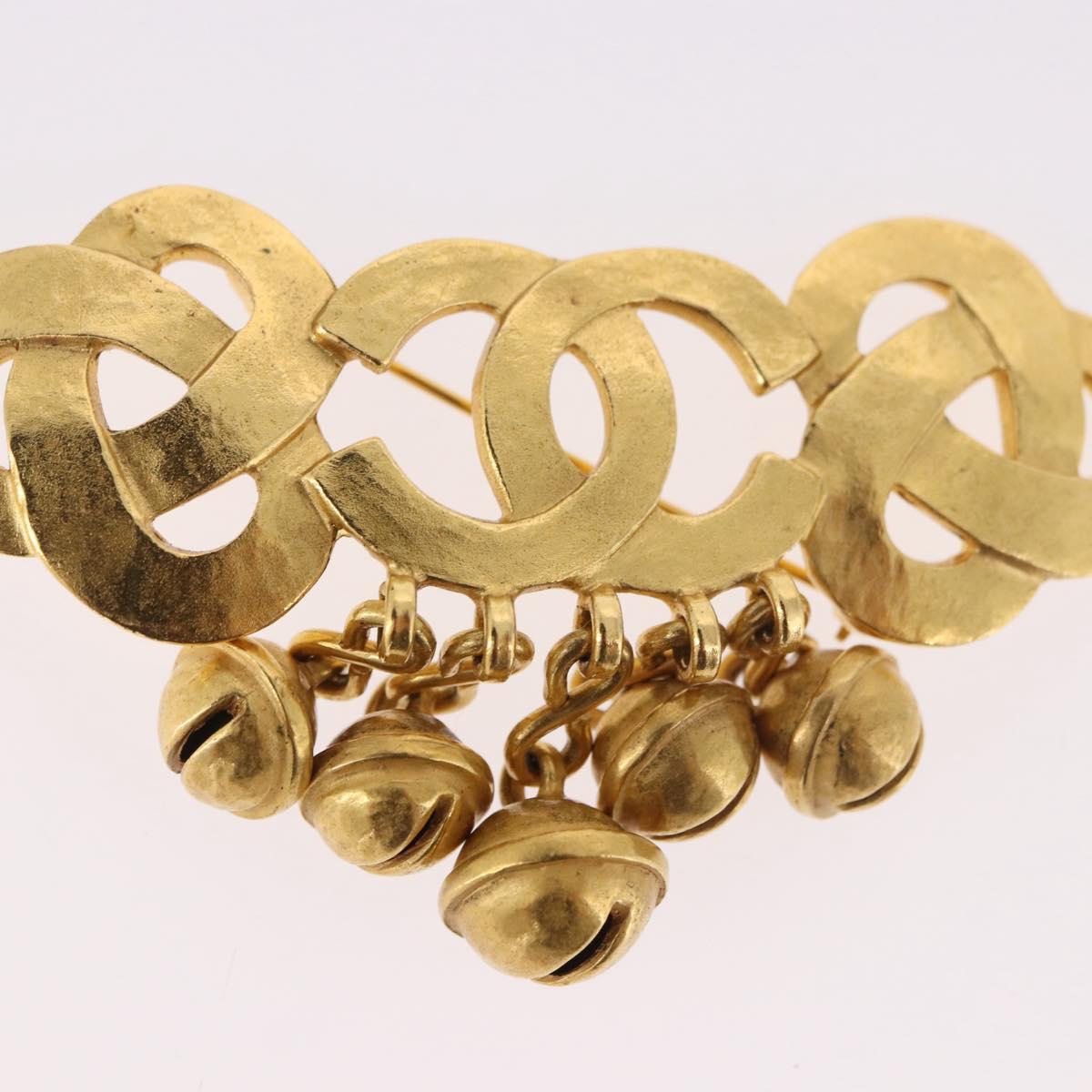 CHANEL Brooch metal Gold CC Auth 185844M
