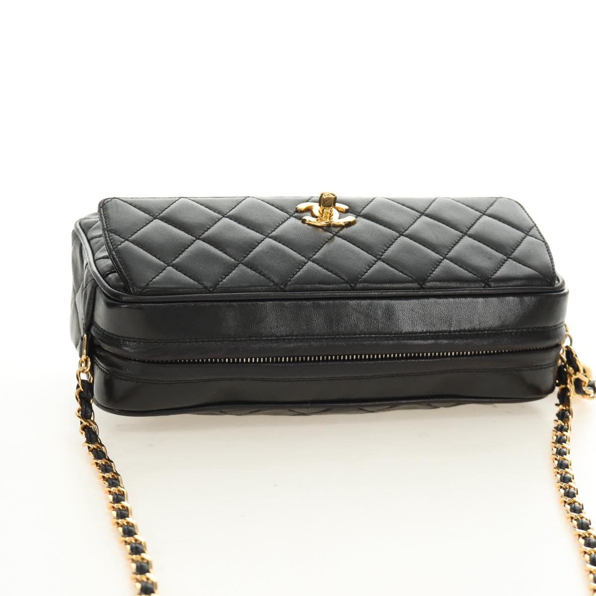 CHANEL Matelasse Chain Shoulder Bag Lamb Skin Gold Black CC Auth 185851SM