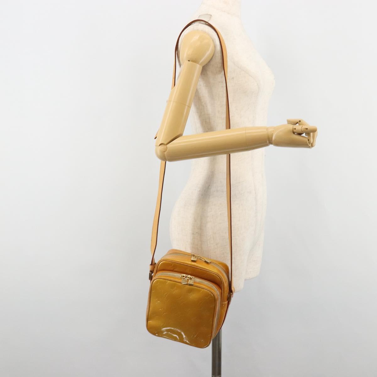 LOUIS VUITTON Monogram Vernis Wooster Shoulder Bag Beige LV Auth 185903
