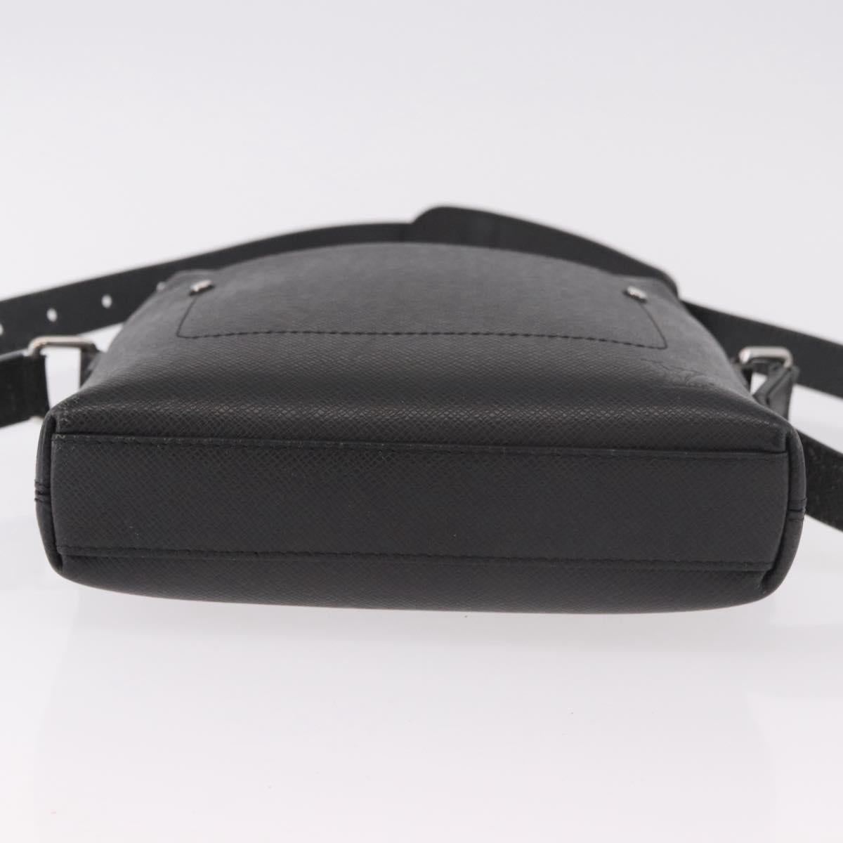 LOUIS VUITTON Taiga Pochette Grigori Shoulder Bag Ardoise M32712 LV Auth 186206A