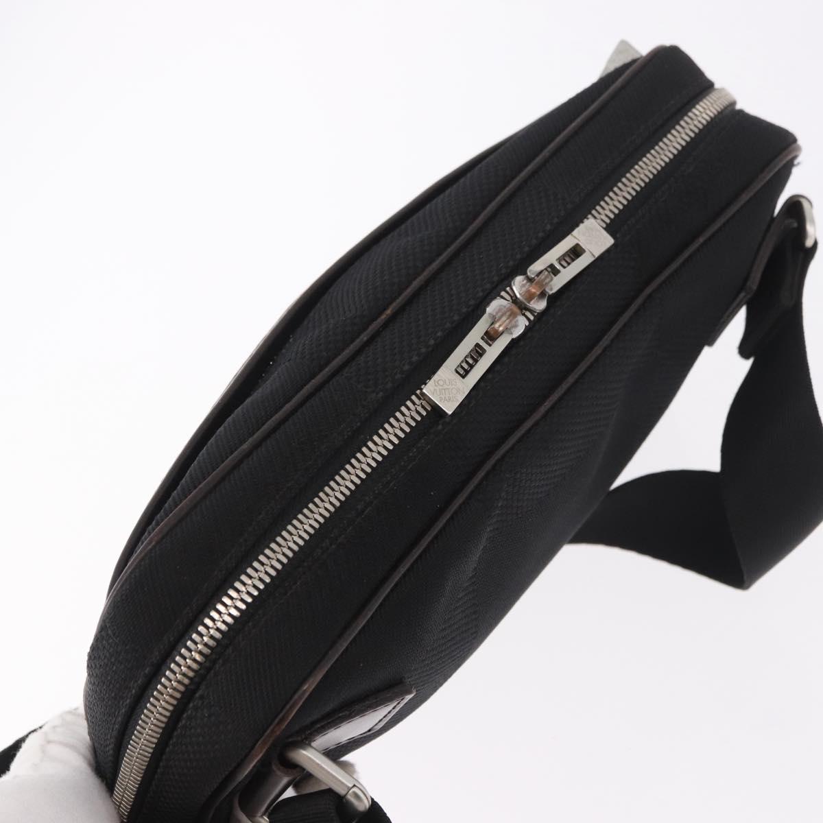 LOUIS VUITTON Damier Geant Acrobat Shoulder Bag Canvas Black M93620 Auth 186207A