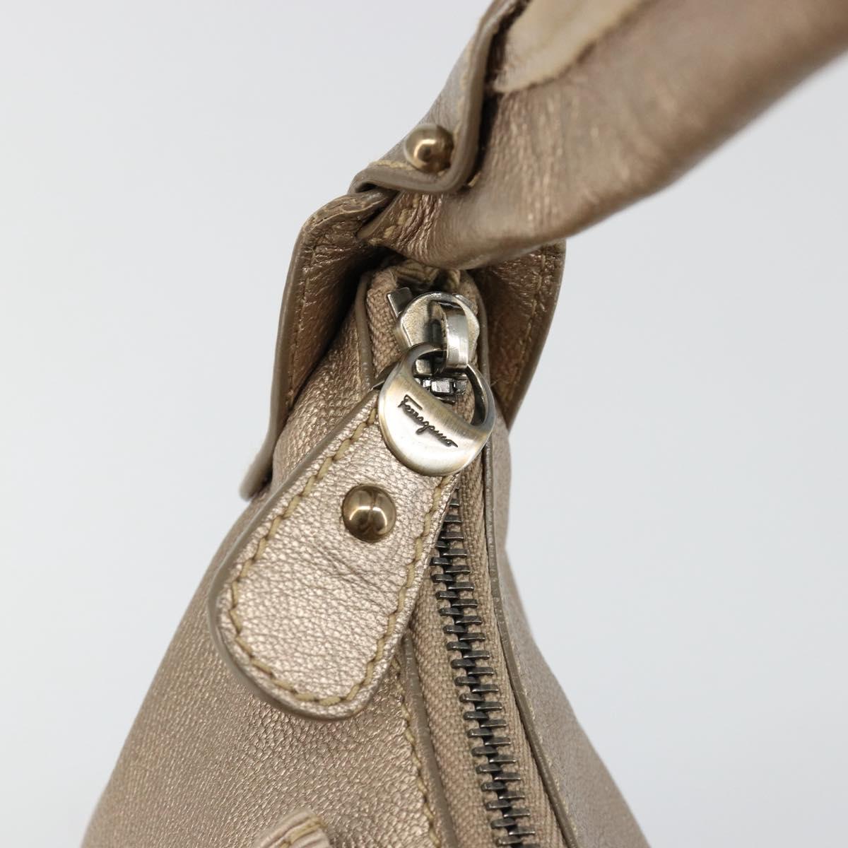 Salvatore Ferragamo Vala Shoulder Bag Leather Champagne Gold Gold Auth 186269A