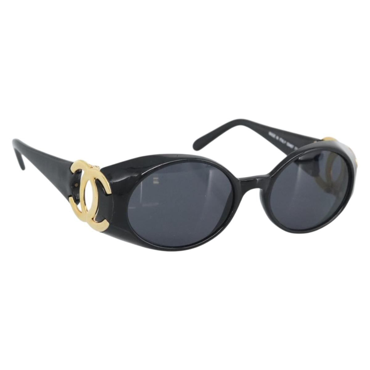 CHANEL COCO Mark Sunglasses Plastic Black Gold CC Auth 186284M