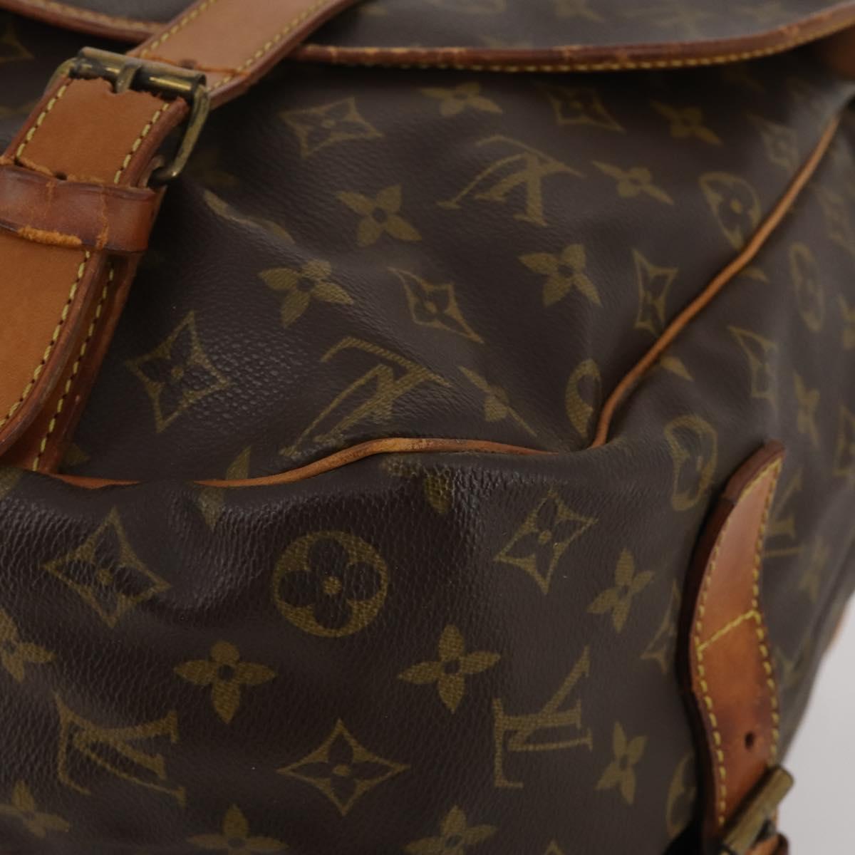 LOUIS VUITTON Monogram Saumur40 Shoulder Bag LV Auth 186579