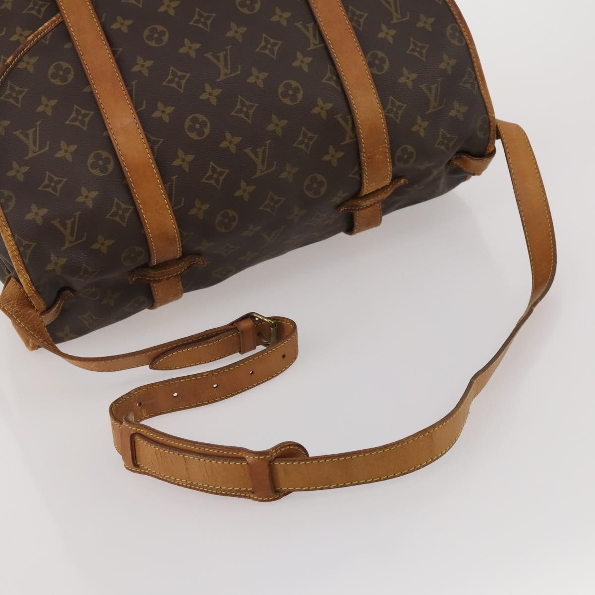 LOUIS VUITTON Monogram Saumur40 Shoulder Bag LV Auth 186579