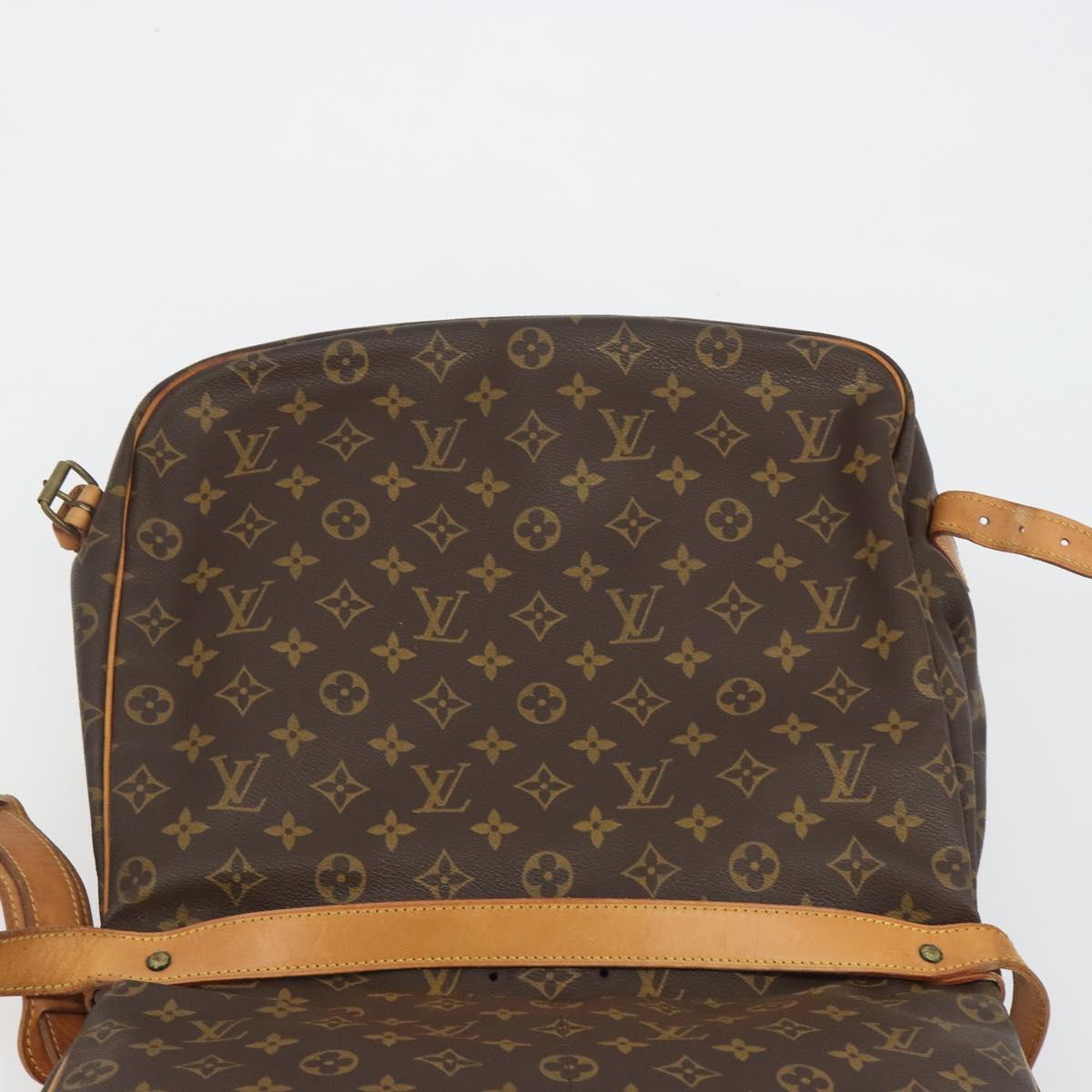LOUIS VUITTON Monogram Saumur 35 Shoulder Bag M42254 LV Auth 186580