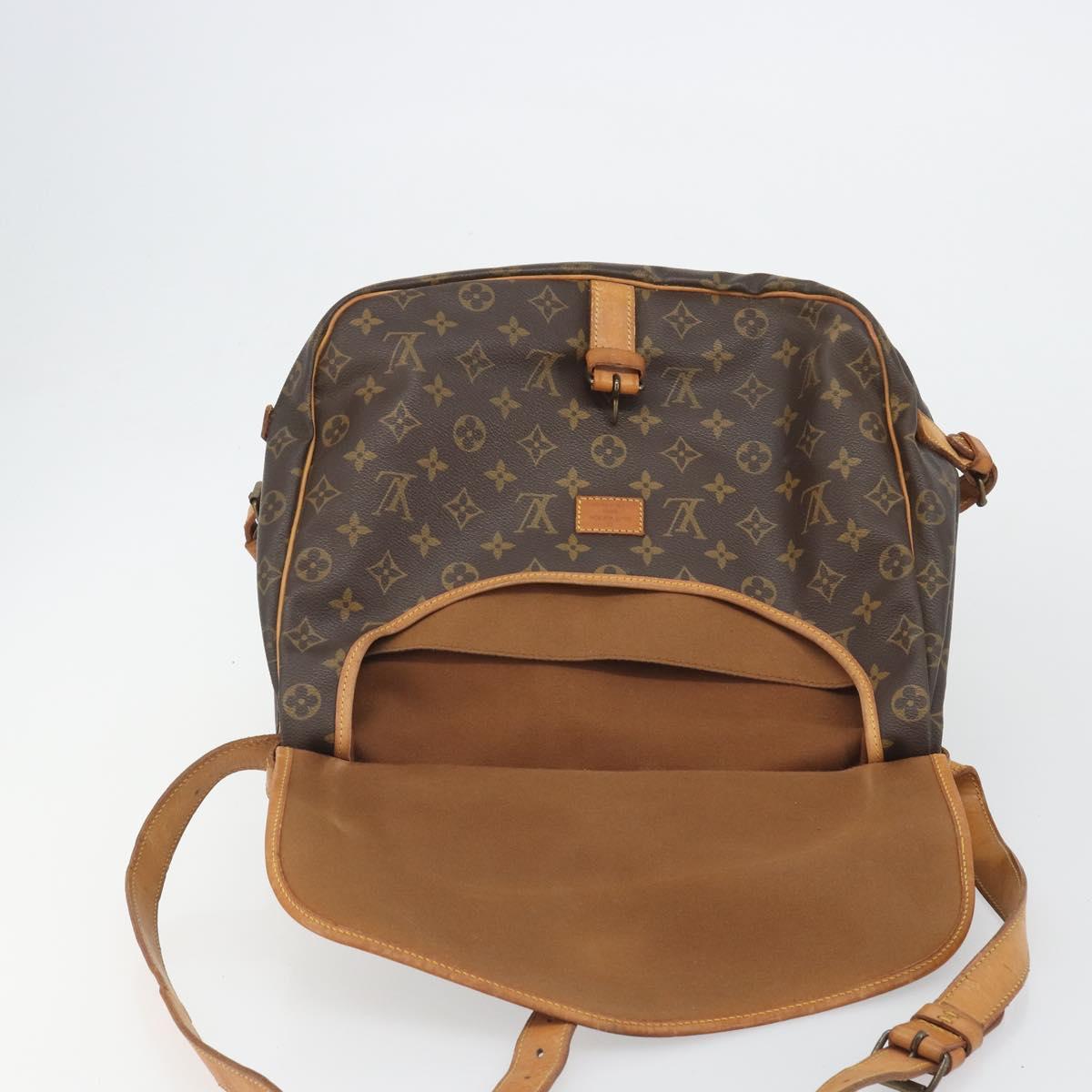 LOUIS VUITTON Monogram Saumur 35 Shoulder Bag M42254 LV Auth 186580