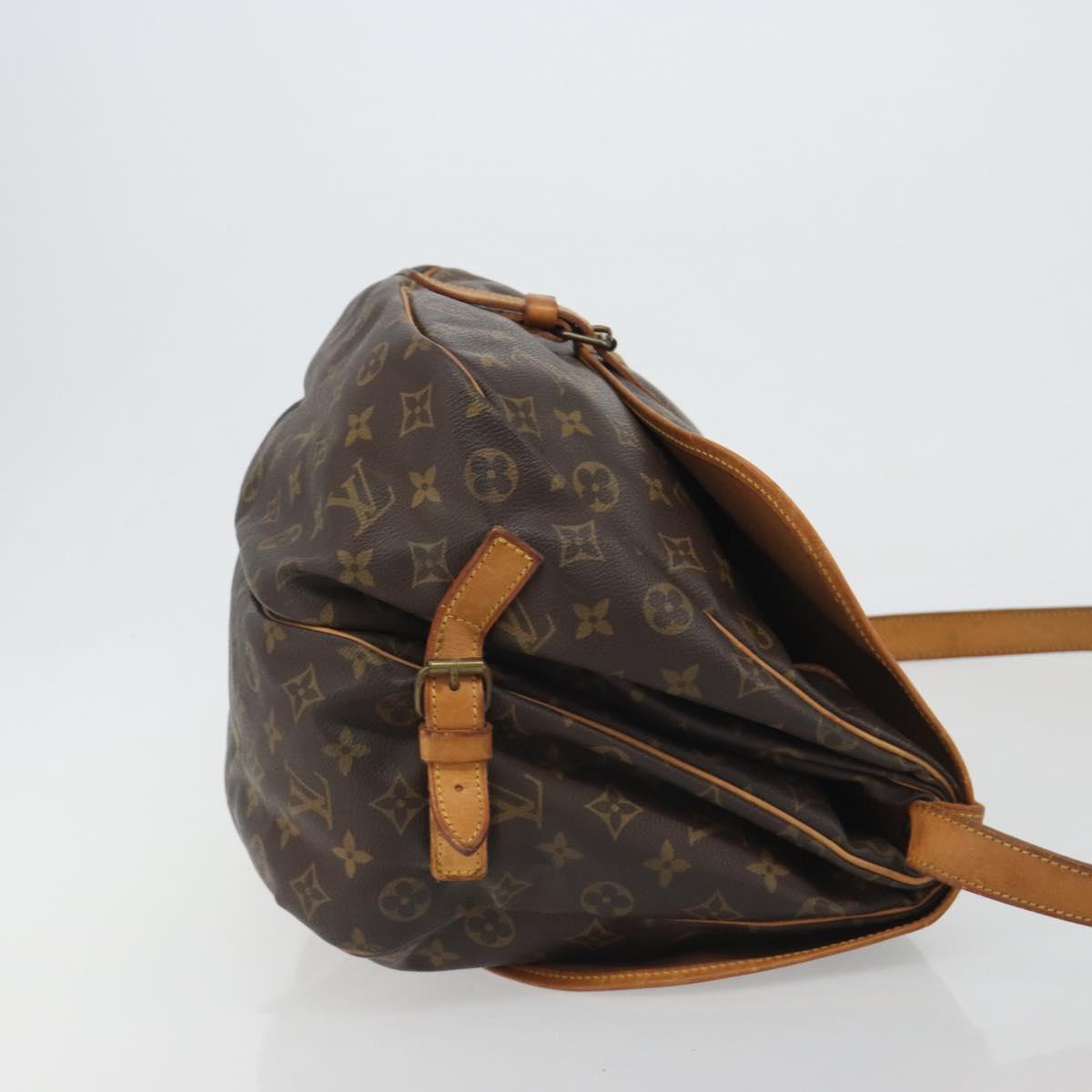 LOUIS VUITTON Monogram Saumur 35 Shoulder Bag M42254 LV Auth 186580