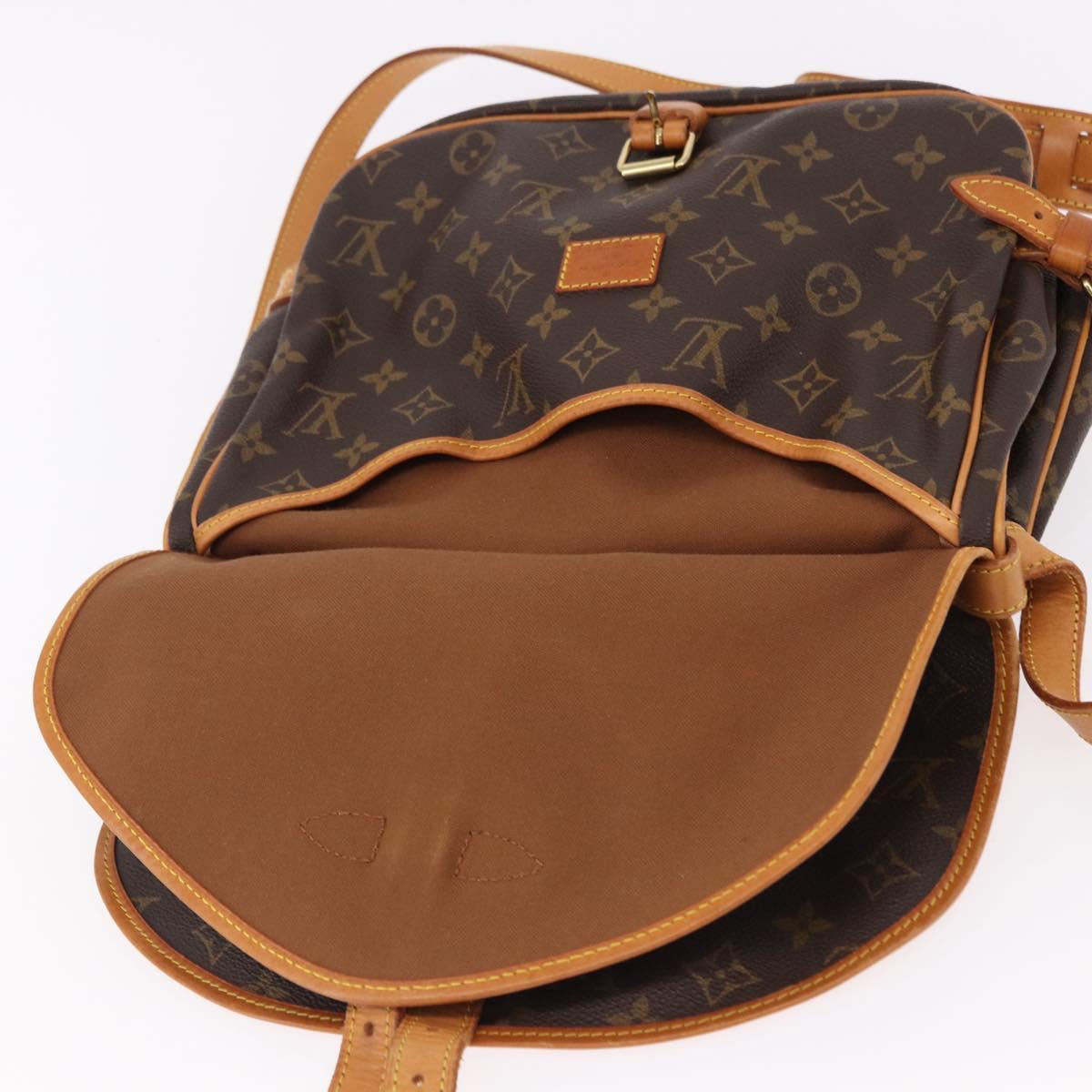 LOUIS VUITTON Monogram Saumur 30 Shoulder Bag M42256 LV Auth 186660A