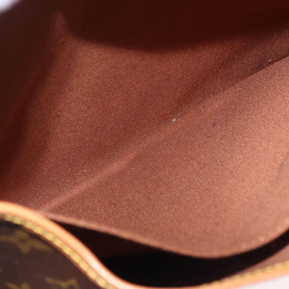 LOUIS VUITTON Monogram Saumur 30 Shoulder Bag M42256 LV Auth 186660A