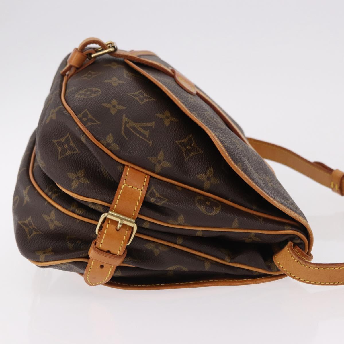 LOUIS VUITTON Monogram Saumur 30 Shoulder Bag M42256 LV Auth 186660A