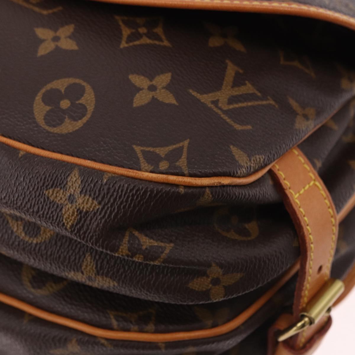 LOUIS VUITTON Monogram Saumur 30 Shoulder Bag M42256 LV Auth 186661A