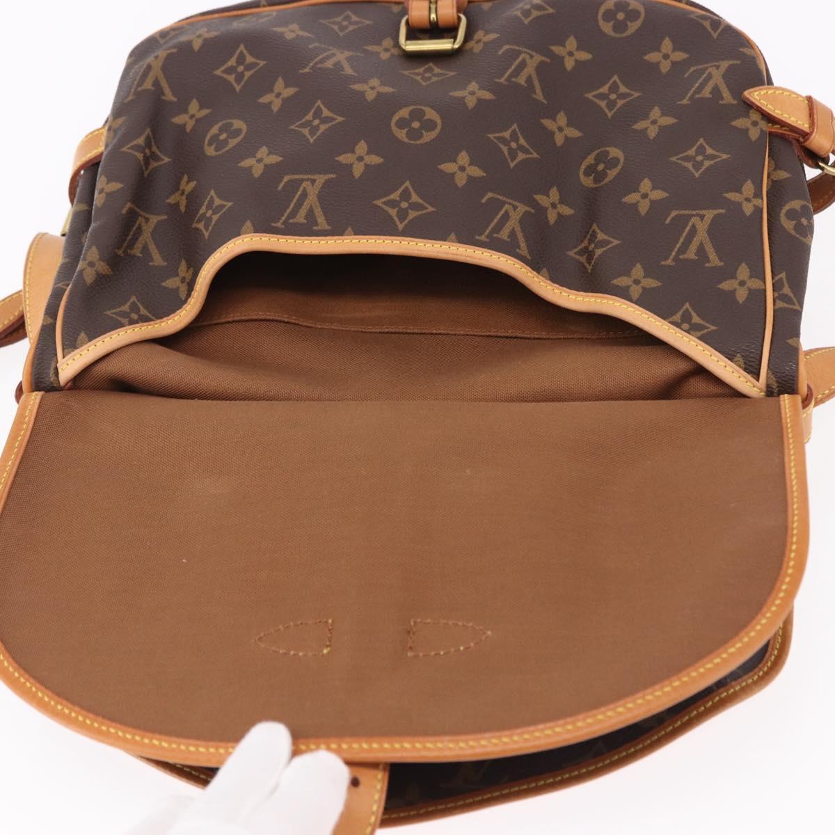 LOUIS VUITTON Monogram Saumur 30 Shoulder Bag M42256 LV Auth 186661A