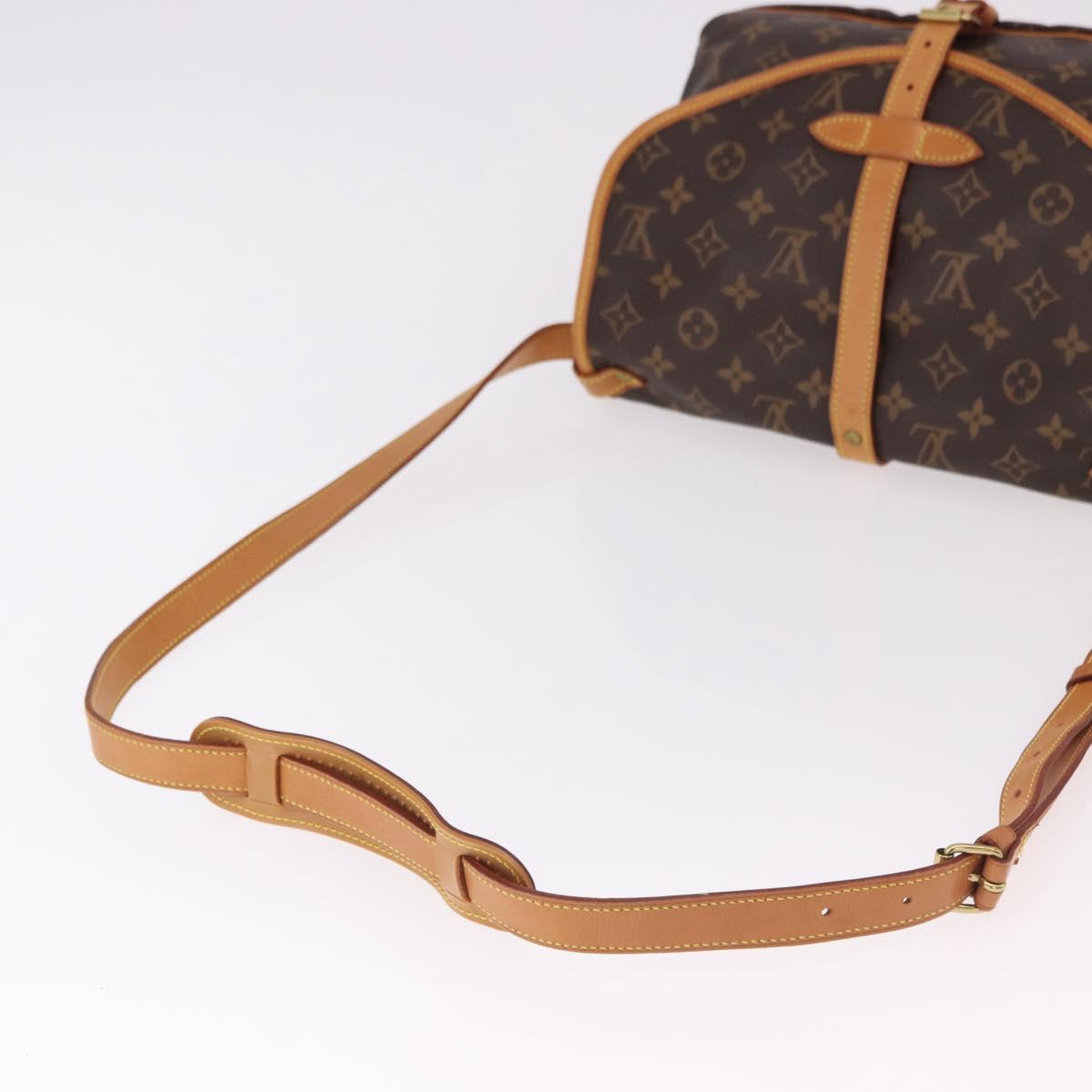 LOUIS VUITTON Monogram Saumur 30 Shoulder Bag M42256 LV Auth 186661A
