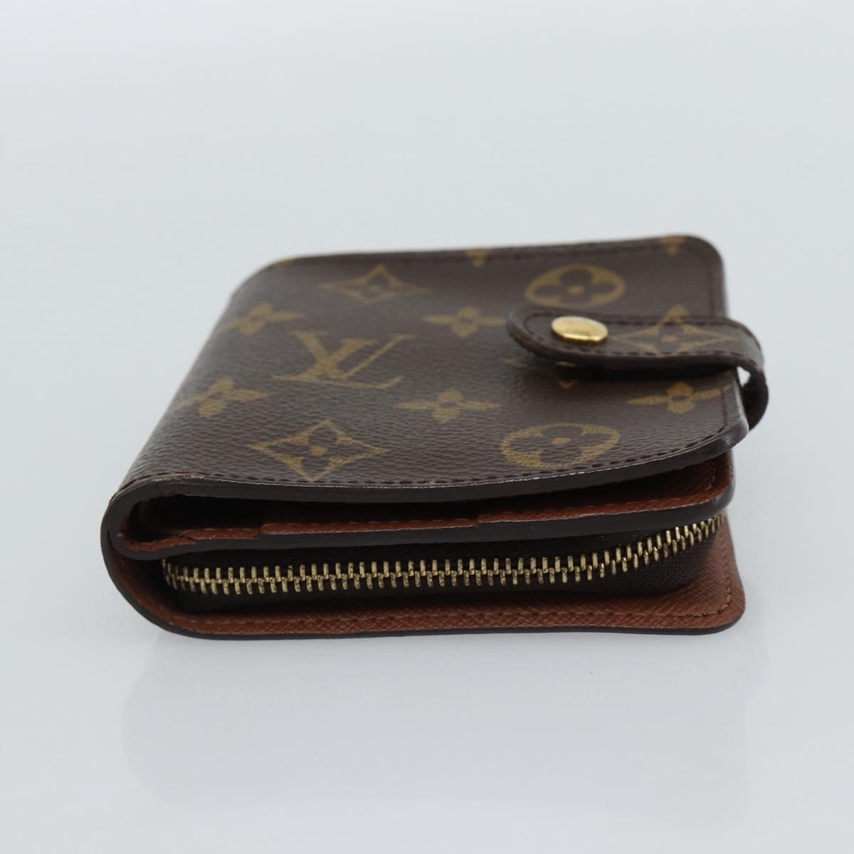 LOUIS VUITTON Monogram Compact Zip Wallet M61667 LV Auth 186702A