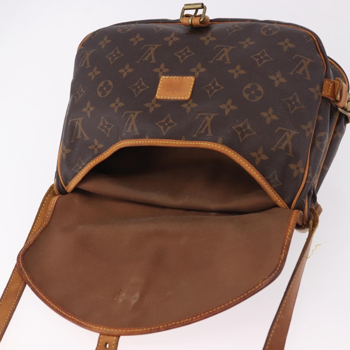 LOUIS VUITTON Monogram Saumur 30 Shoulder Bag M42256 LV Auth 186859