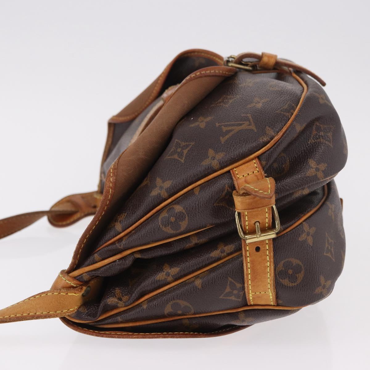 LOUIS VUITTON Monogram Saumur 30 Shoulder Bag M42256 LV Auth 186859