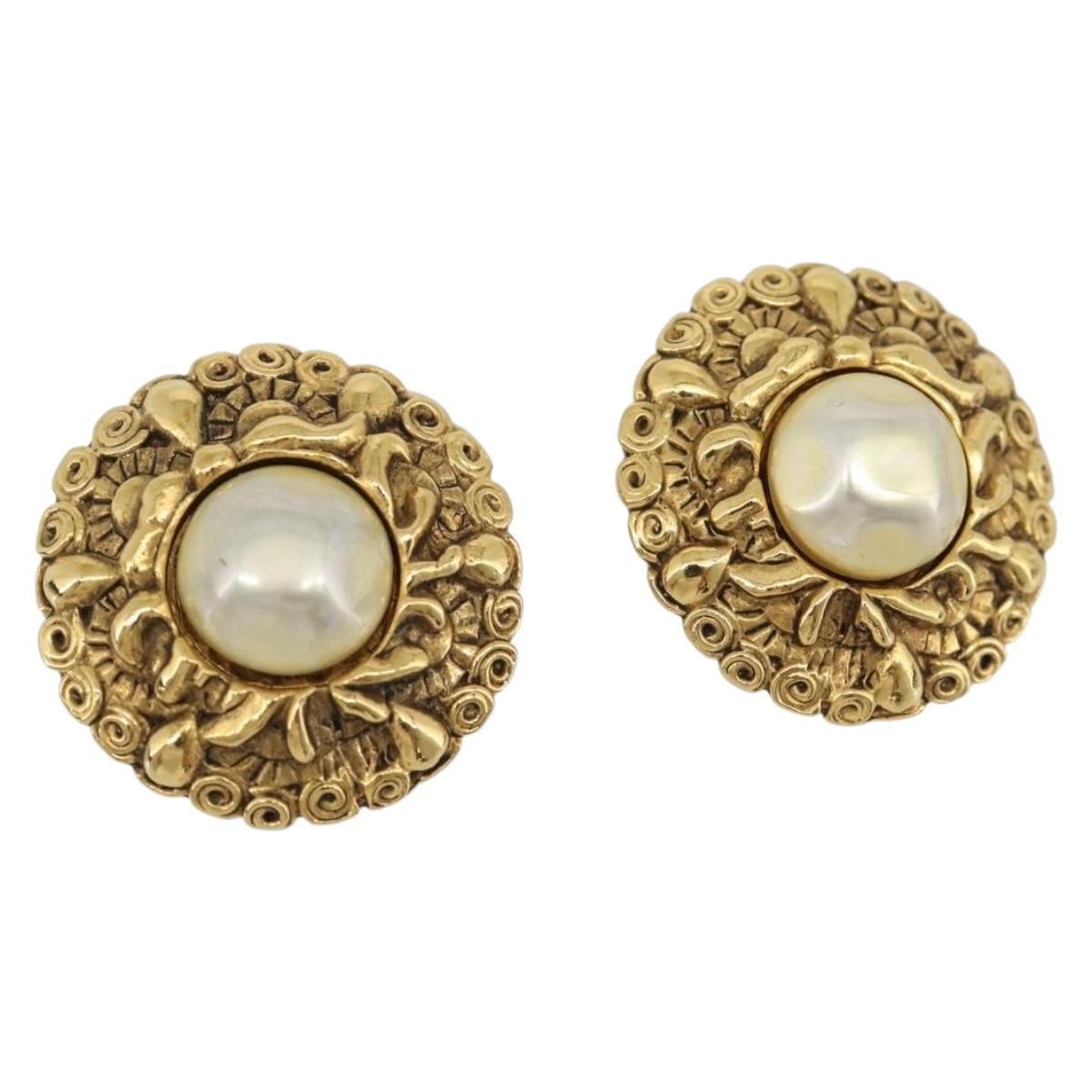 CHANEL Earring Metal Gold White CC Auth 186928