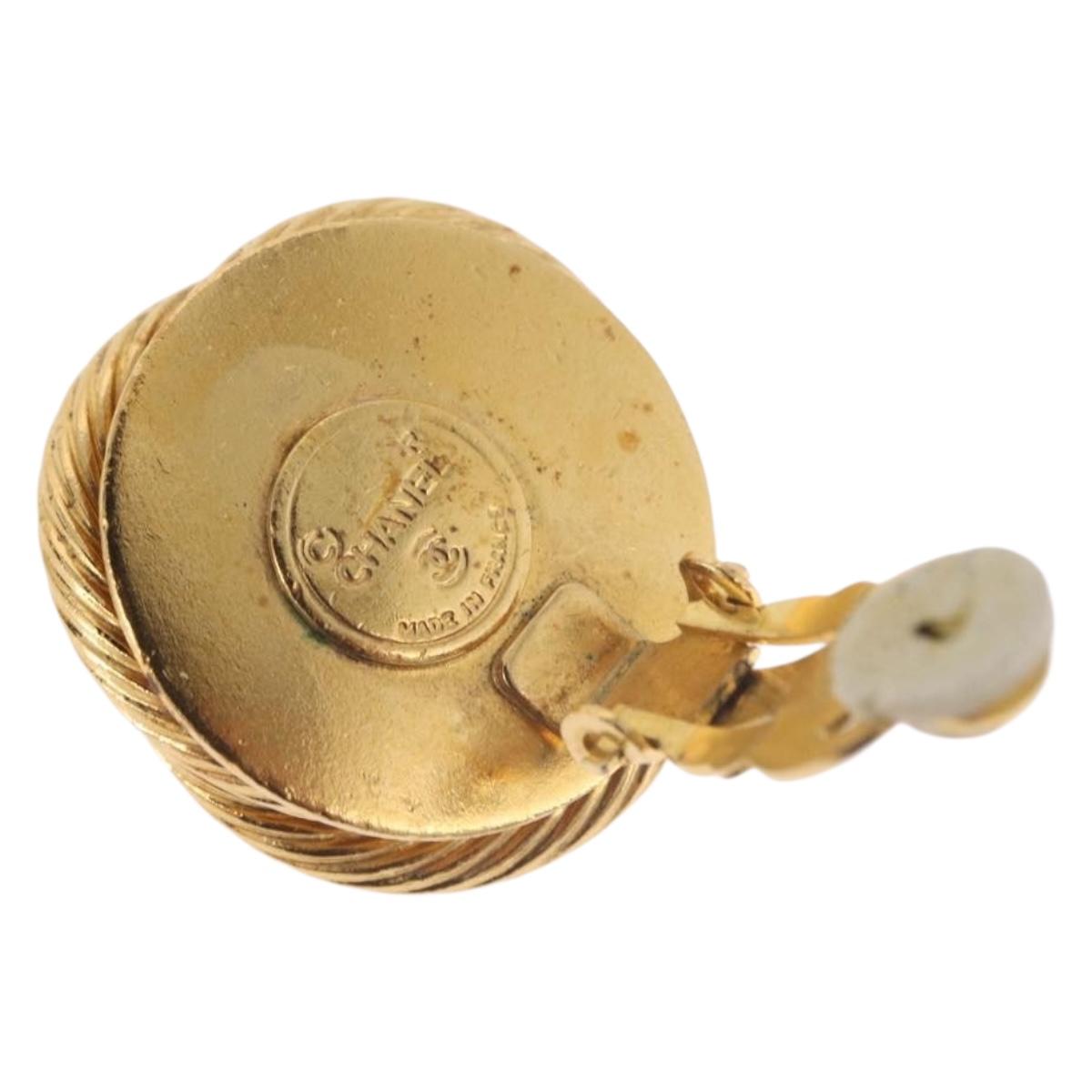 CHANEL Pearl Earring Metal Gold White CC Auth 186929