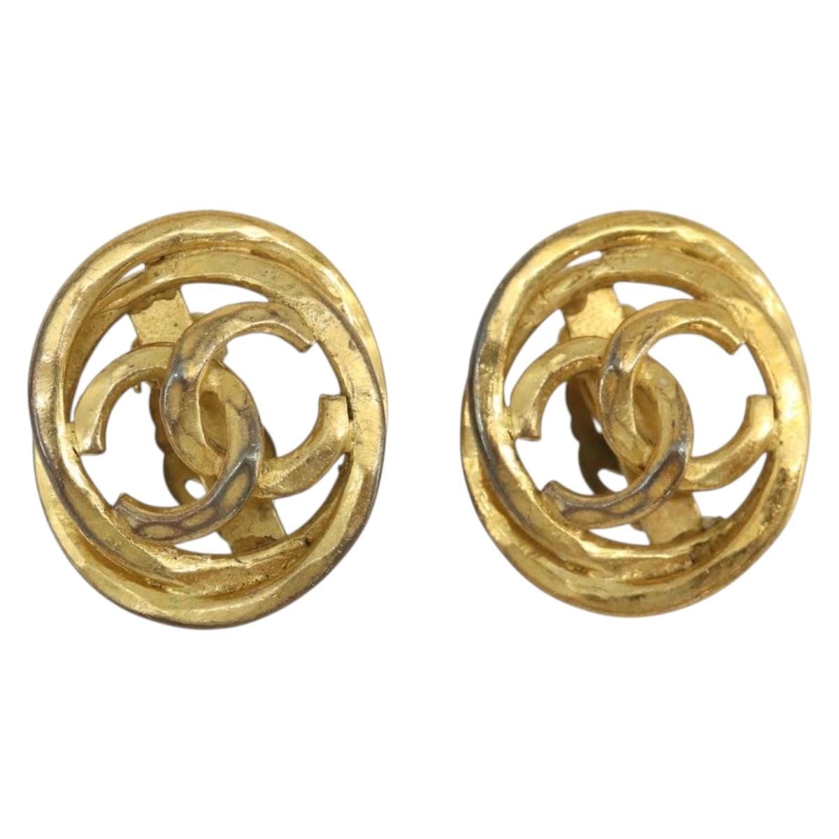 CHANEL COCO Mark Earring Metal Gold CC Auth 186930