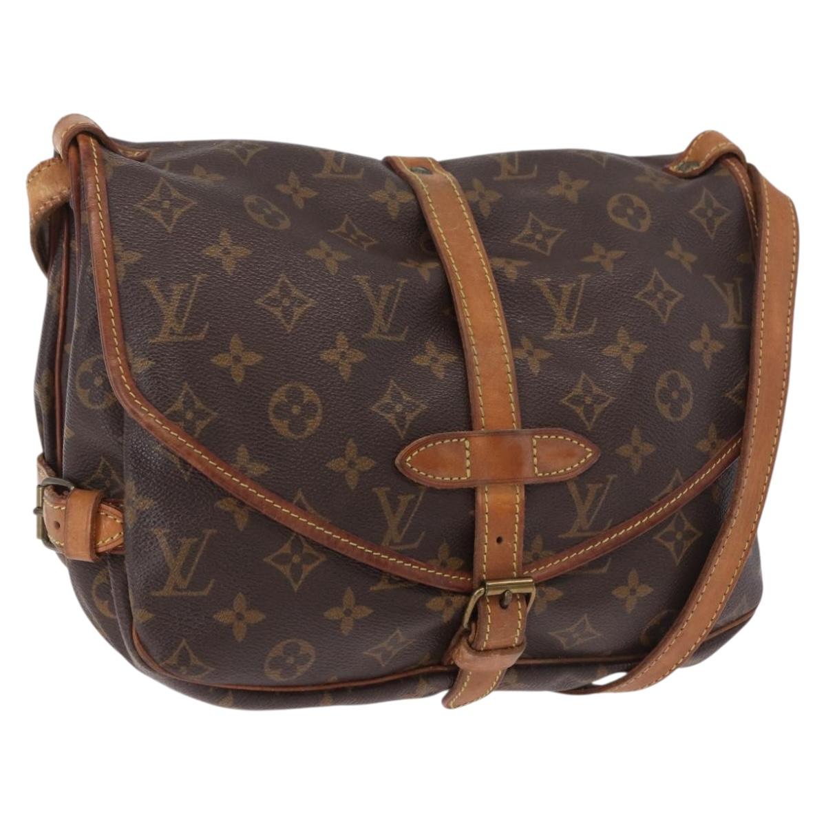LOUIS VUITTON Monogram Saumur 30 Shoulder Bag M42256 LV Auth 187014