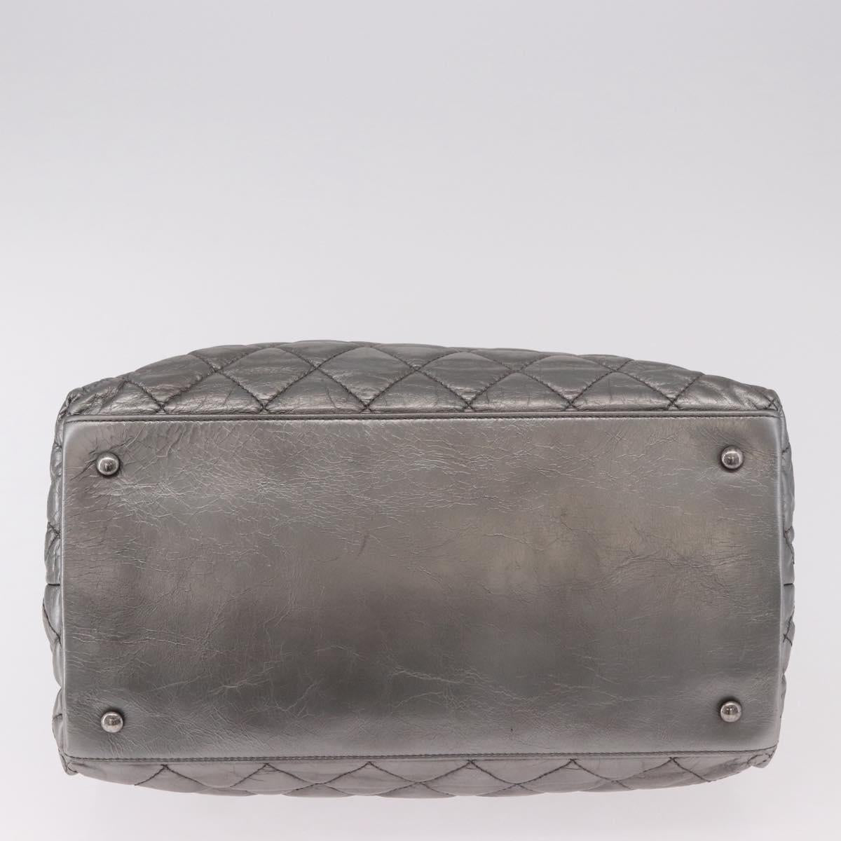 CHANEL Matelasse Chain Me Shoulder Bag Leather Silver CC Auth 187120SAV