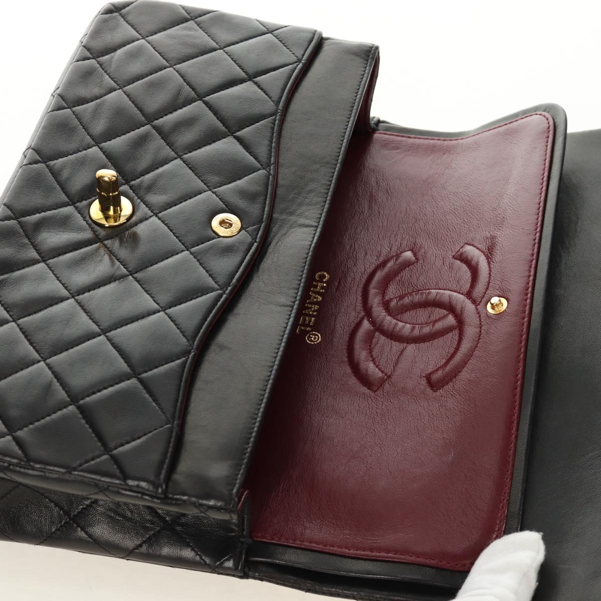 CHANEL Matelasse 25 Double Flap Chain Bag Lamb Skin Gold Black CC Auth 187193SAV