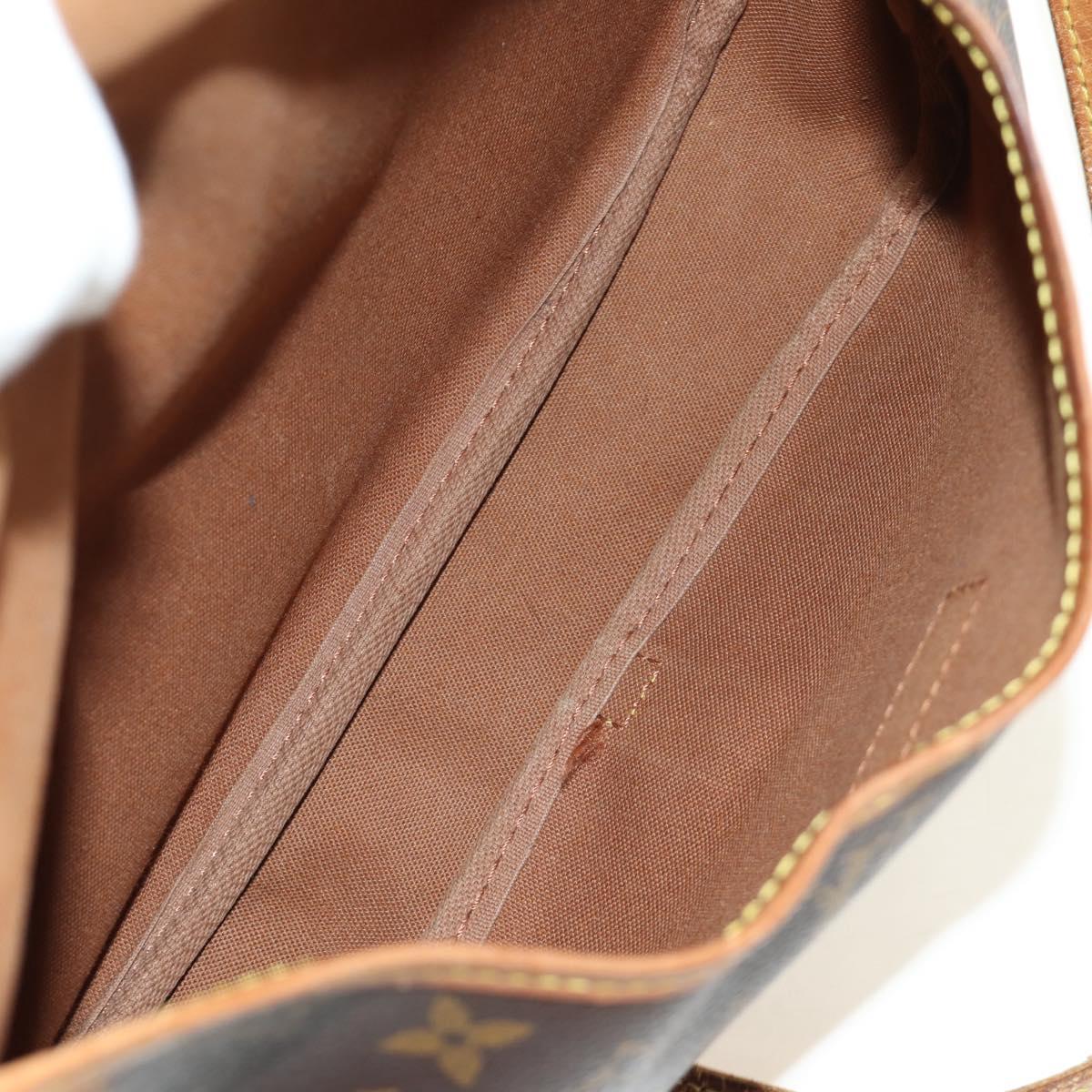 LOUIS VUITTON Monogram Saumur 30 Shoulder Bag M42256 LV Auth 187218