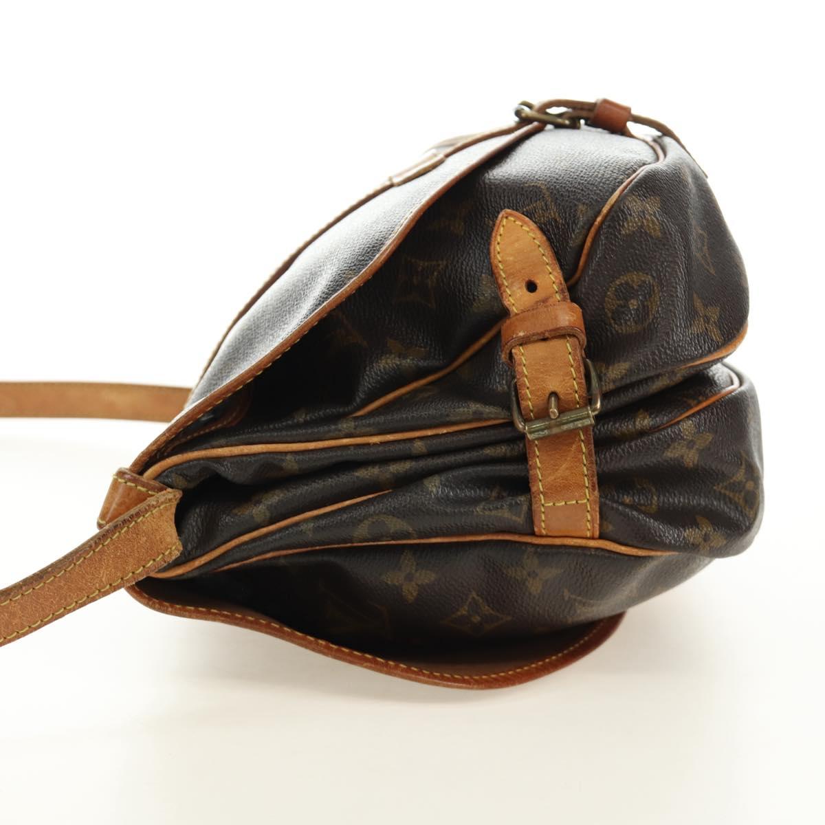 LOUIS VUITTON Monogram Saumur 30 Shoulder Bag M42256 LV Auth 187218