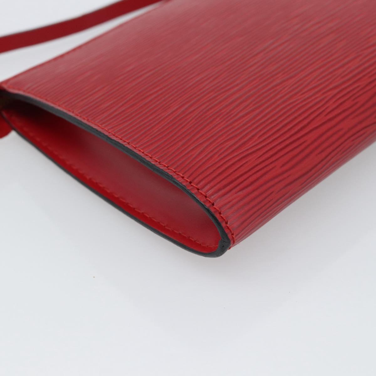 LOUIS VUITTON Epi Pochette Accessoires Pouch Red M52947 LV Auth 187289A