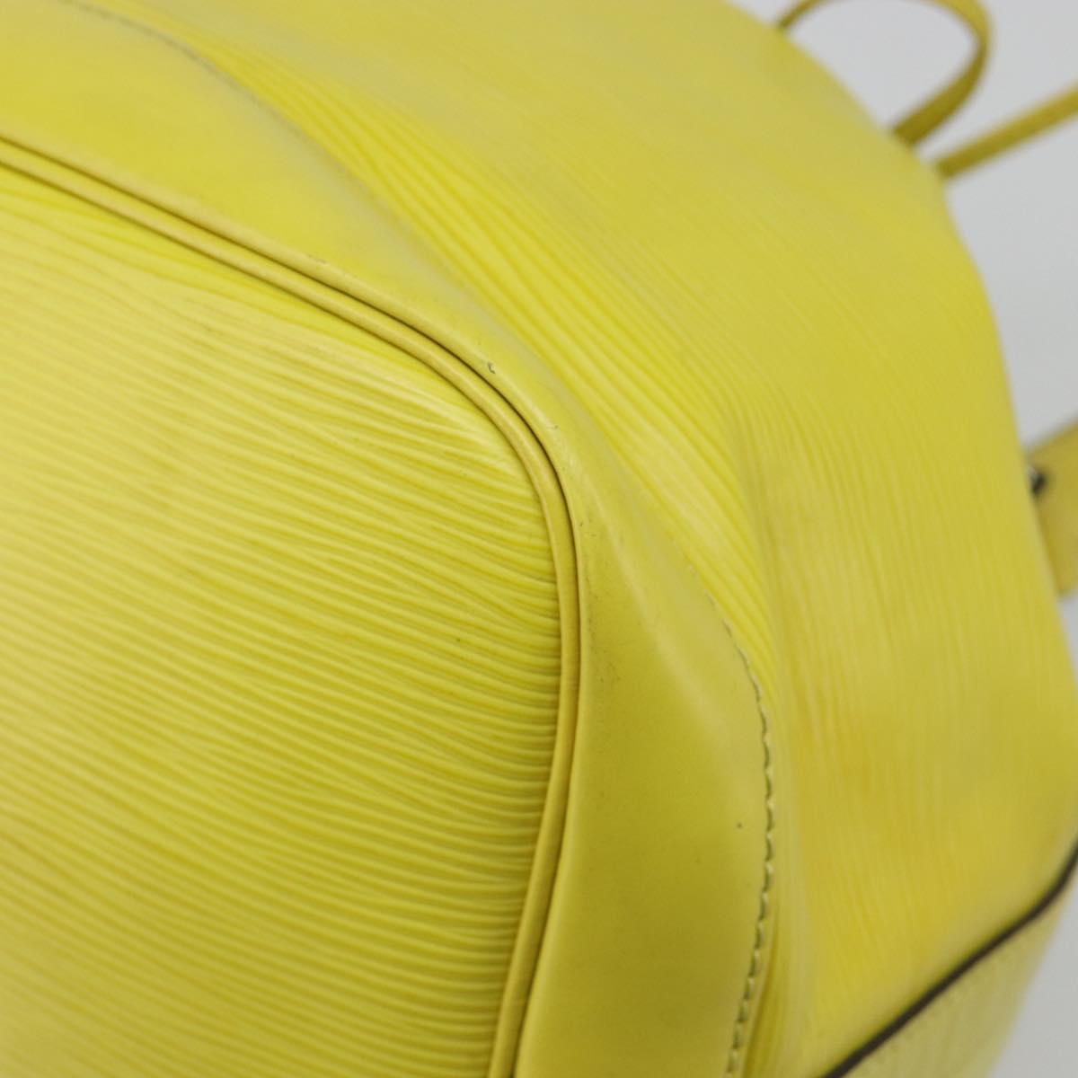 LOUIS VUITTON Epi Petit Noe Shoulder Bag Pistachian M40969 LV Auth 187291A